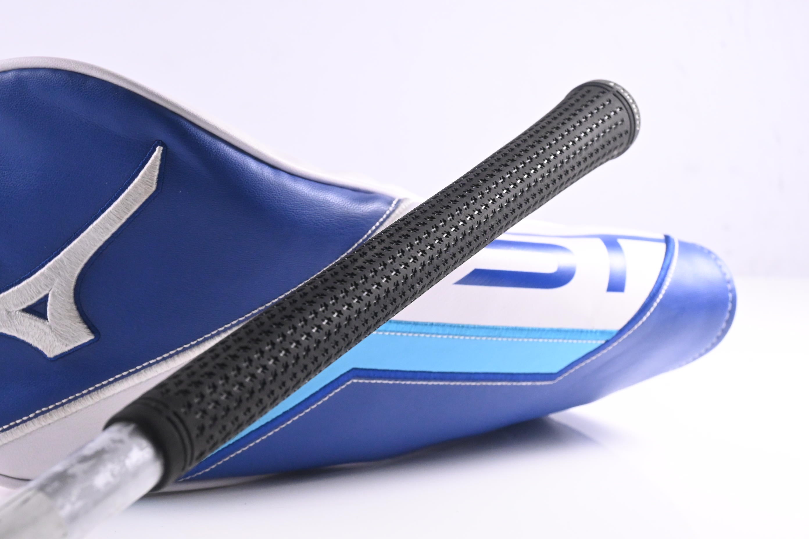 Mizuno ST-Max 230 Driver / 10.5 Degree / Senior Flex Denali Red 50 Shaft