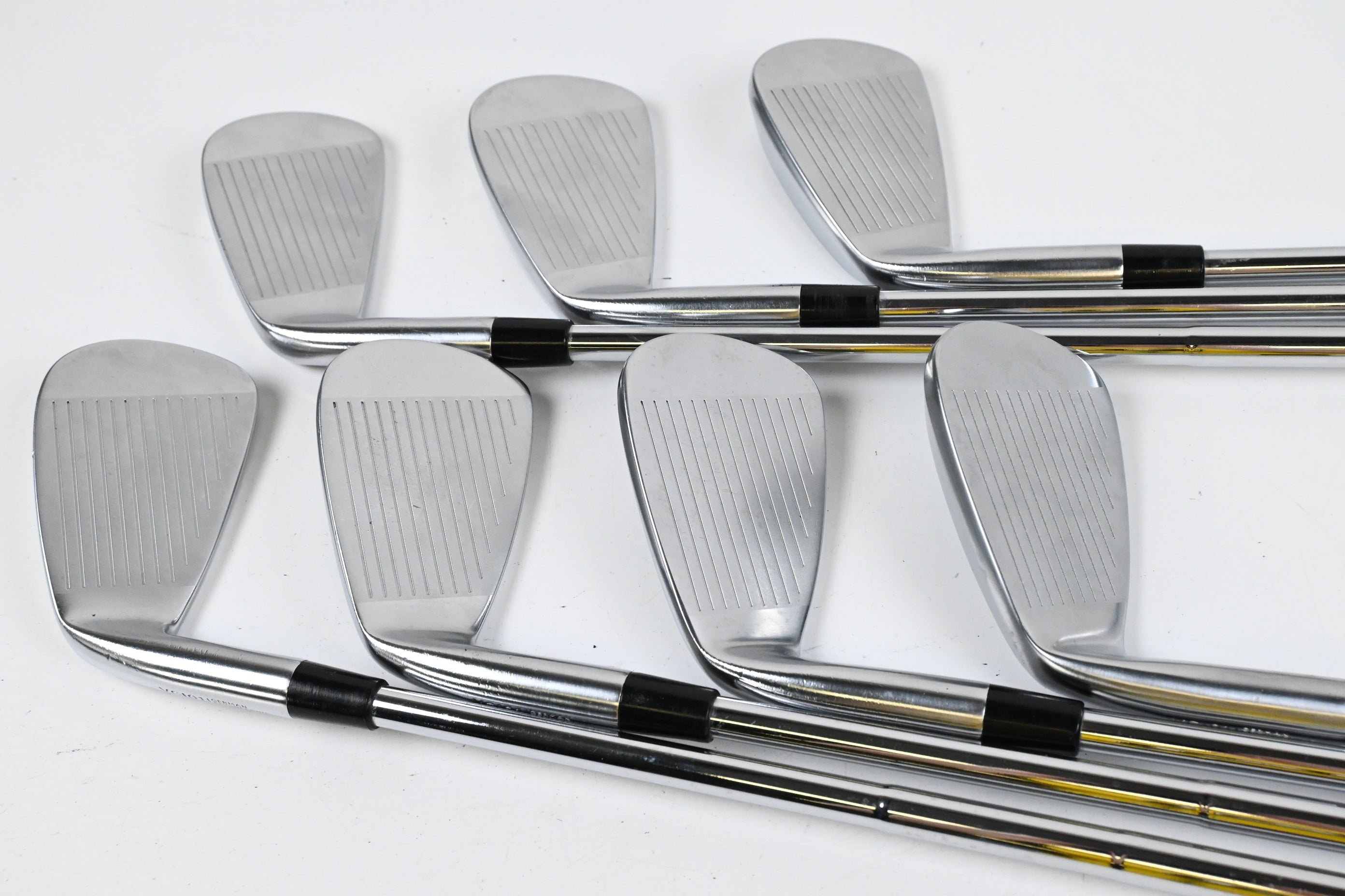 Vice VGI 01 Players Irons / 4-PW / Regular Flex Vice Golf Whiz 105 Shafts