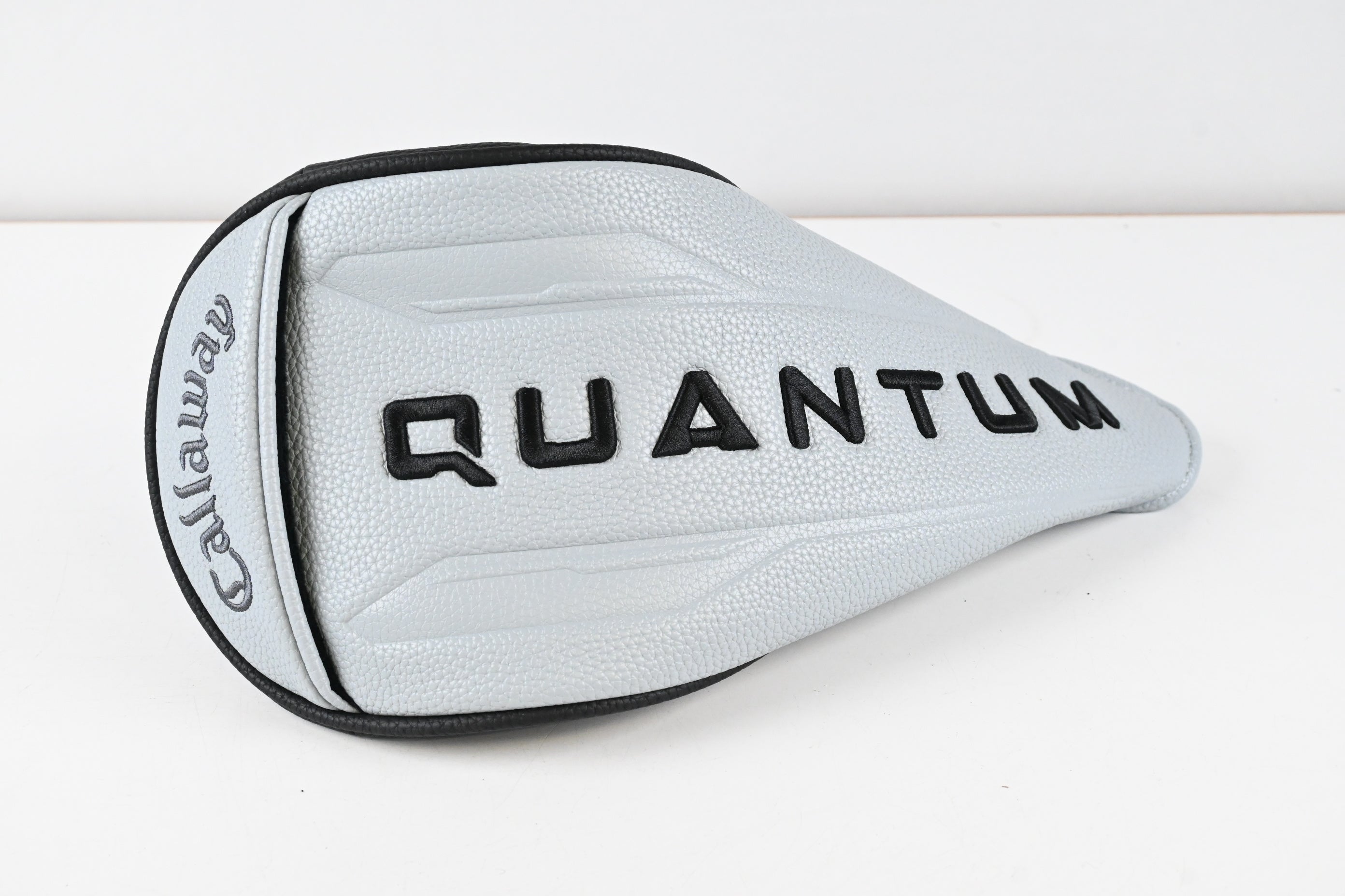 Callaway Quantum Max Driver / 10.5 Degree / Regular Flex Denali Frost Silver 50