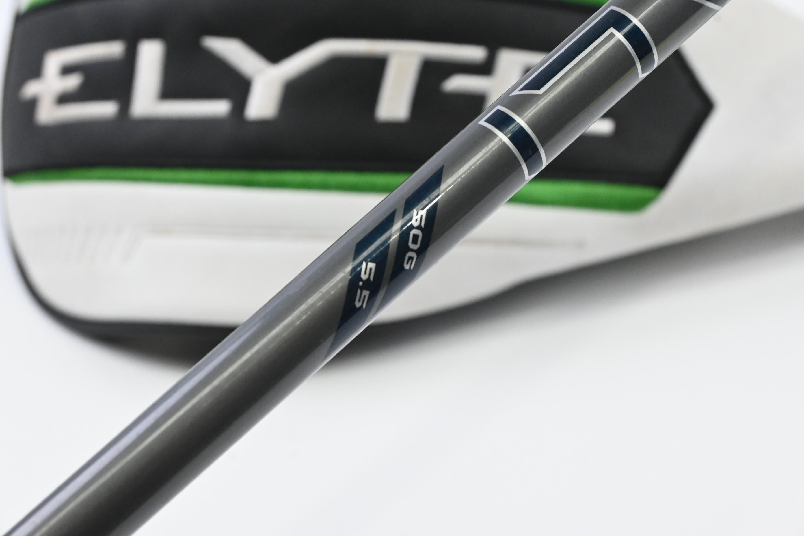 Callaway Elyte X Driver / 10.5 Degree / Regular Flex Denali Charcoal 50 Shaft