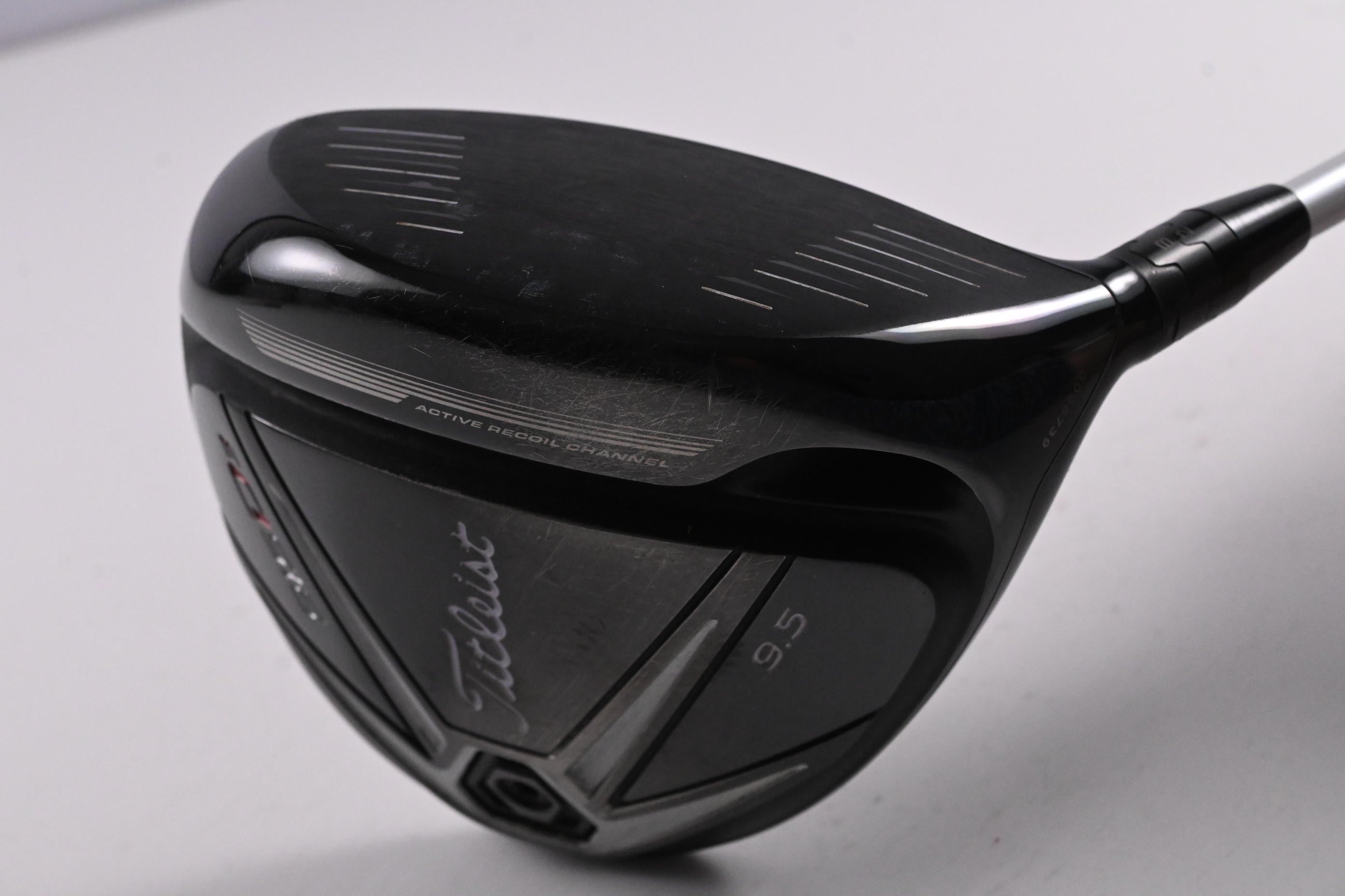 Titleist 915 D3 Driver / 9.5 Degree / Stiff Flex Aldila Rogue Silver 60 Shaft