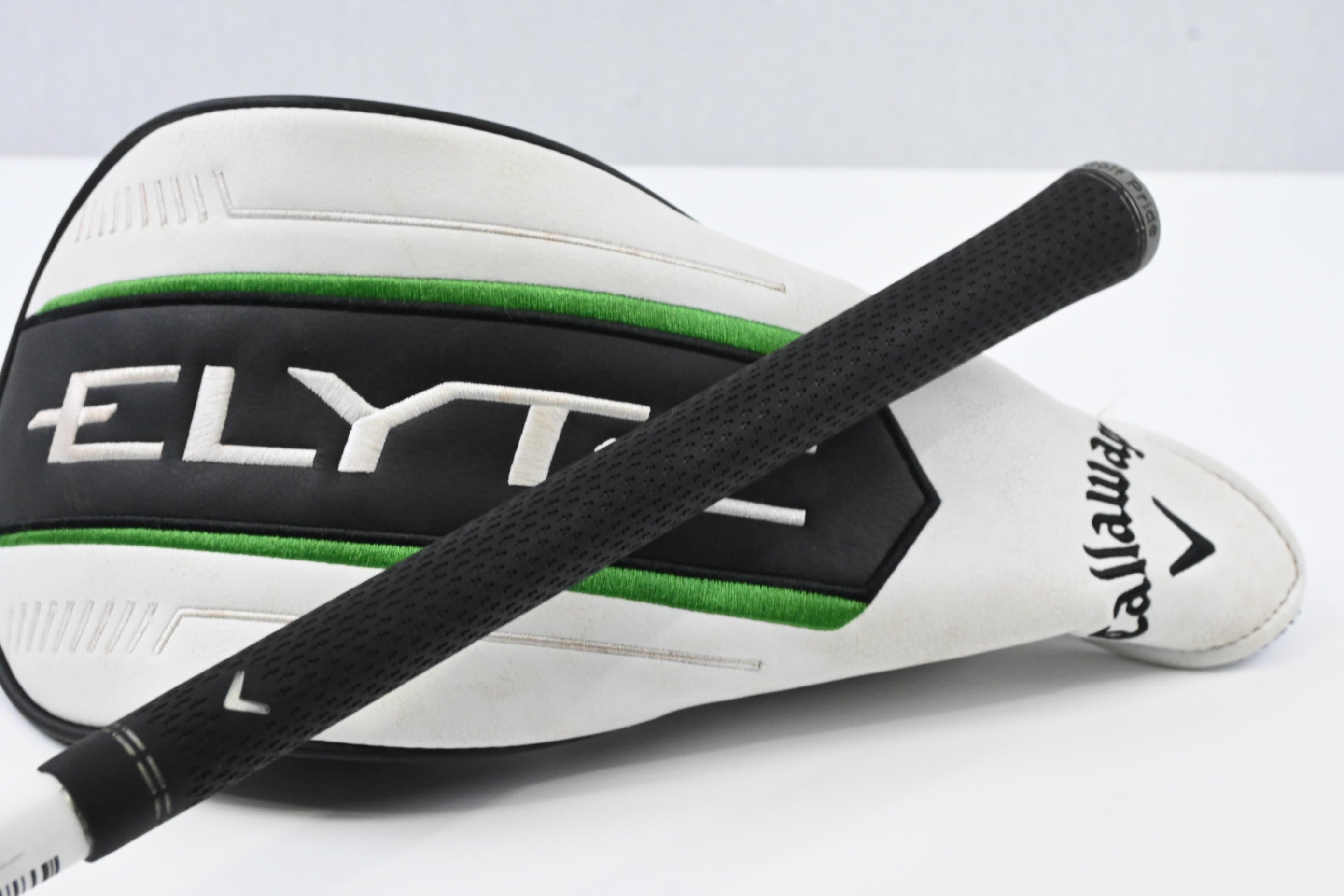 Callaway Elyte X Driver / 10.5 Degree / Regular Flex Denali Charcoal 50 Shaft