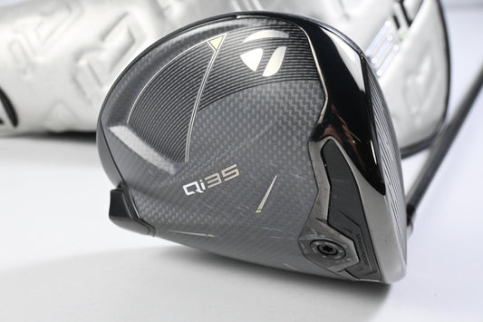 Taylormade Qi35 Driver / 10.5 Degree / X-Flex Kai'li Dark Waves White 60 Shaft