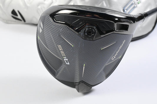 Taylormade Qi35 Driver / 10.5 Degree / X-Flex Kai'li Dark Waves White 60 Shaft