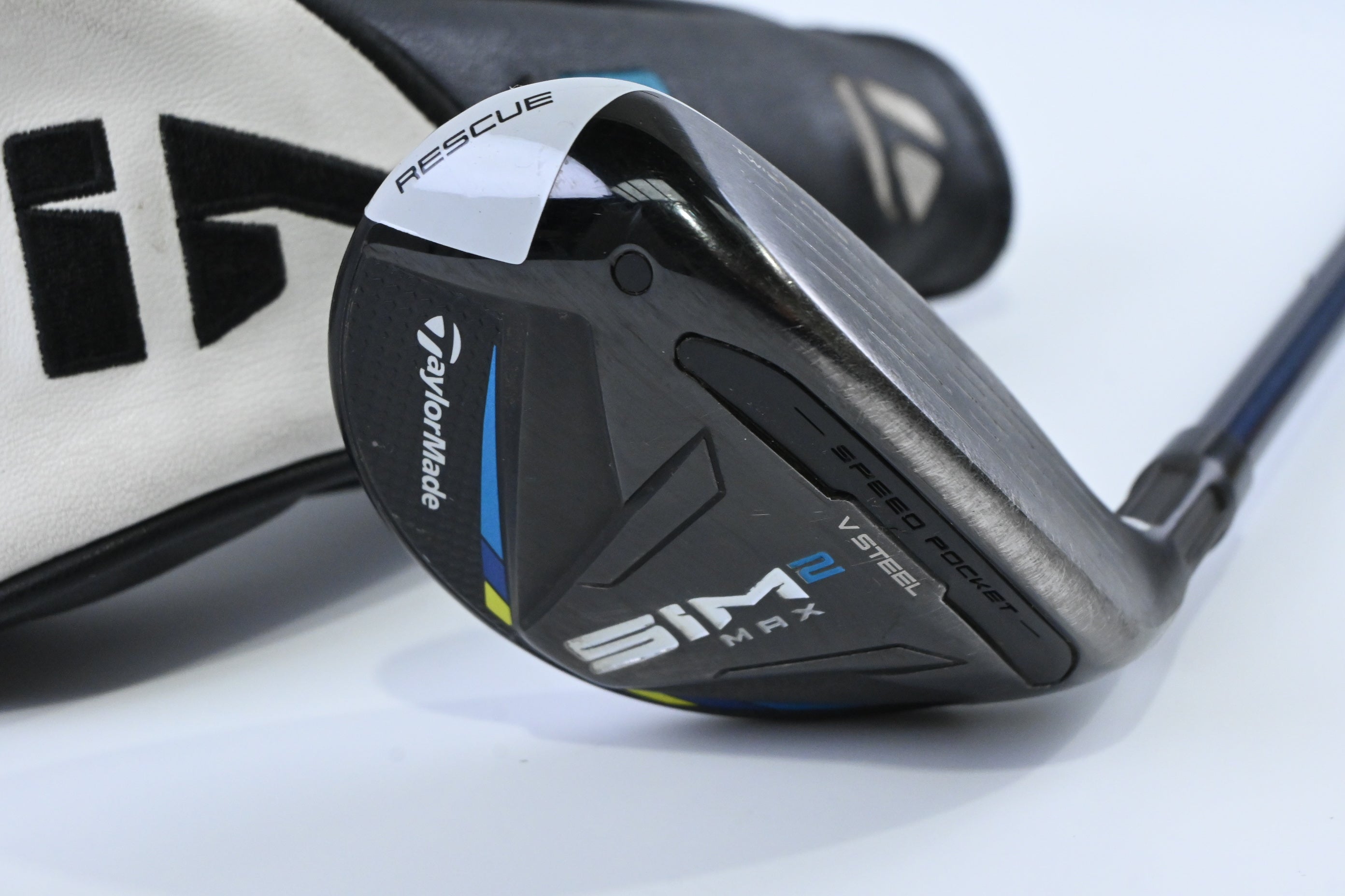 Taylormade SIM2 Max #3 Hybrid / 19 Degree / Stiff Flex Fujikura Ventus Blue 7