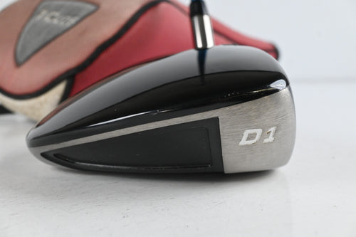 Titleist 907 D1 Driver / 9.5 Degree / Stiff Flex Aldila VS Proto 65 Shaft