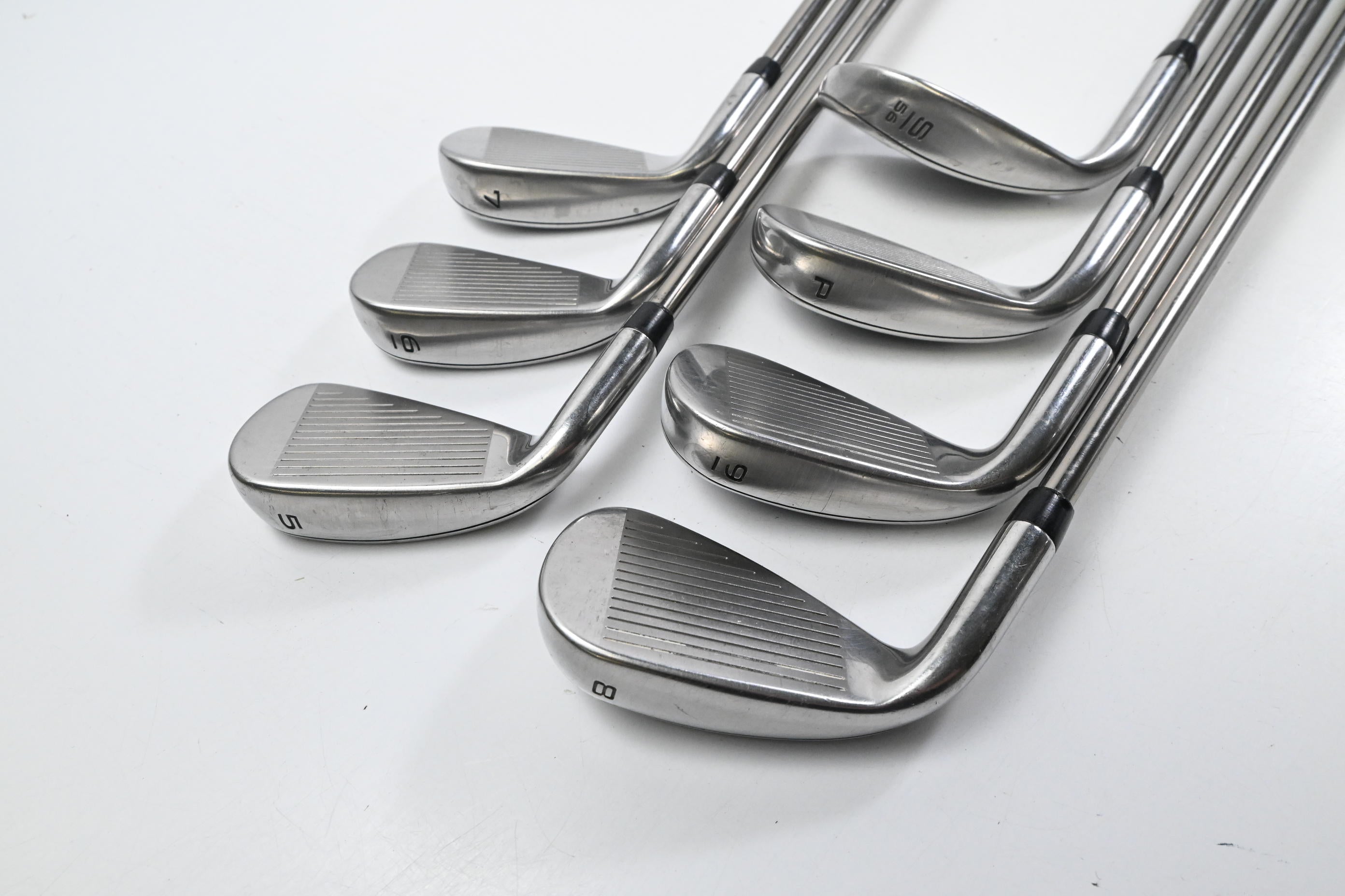 Callaway Rogue ST Max Irons / 5-PW+SW / Regular Flex UST Recoil ESX 460 Shafts