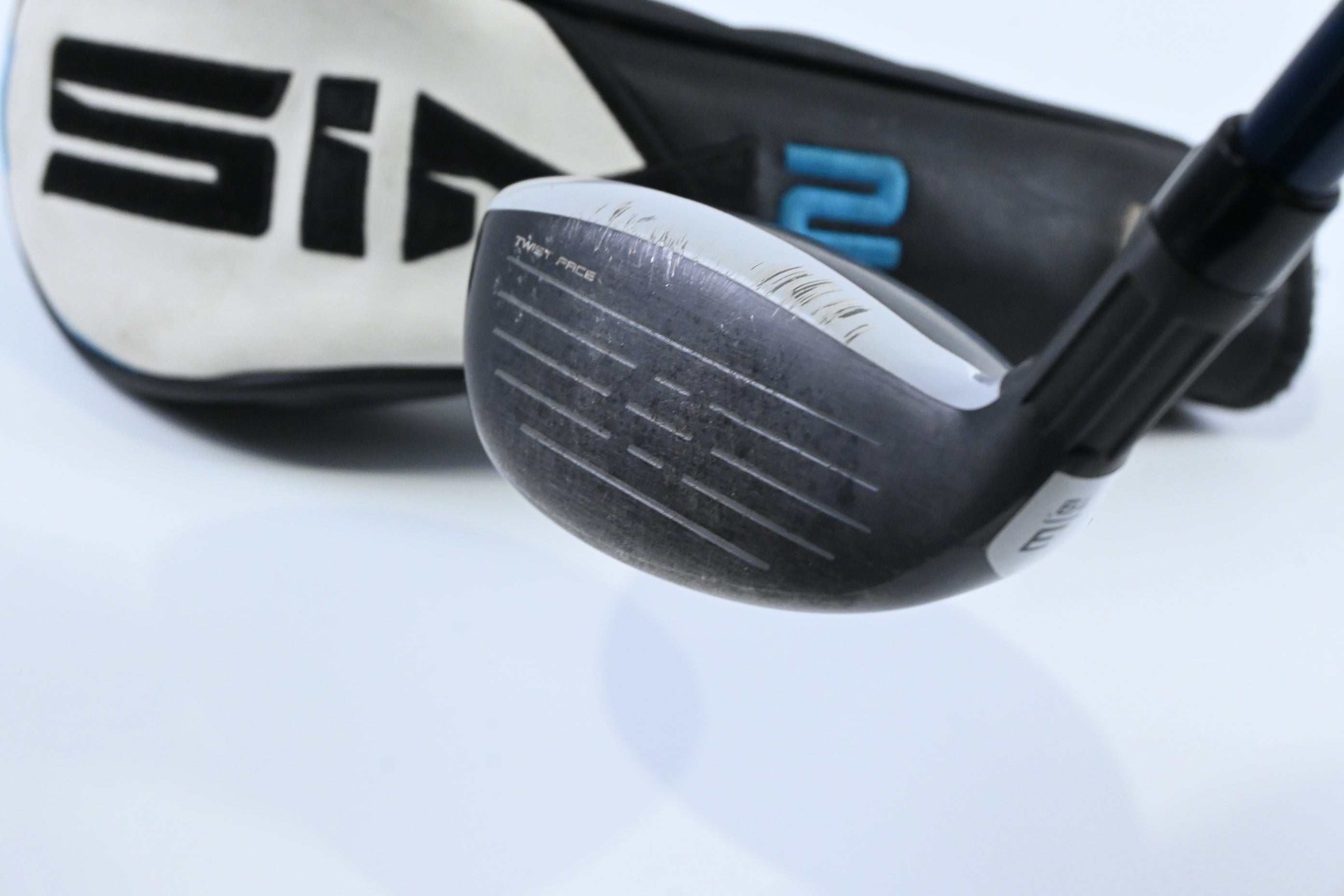 Taylormade SIM2 Max #3 Hybrid / 19 Degree / Stiff Flex Fujikura Ventus Blue 7