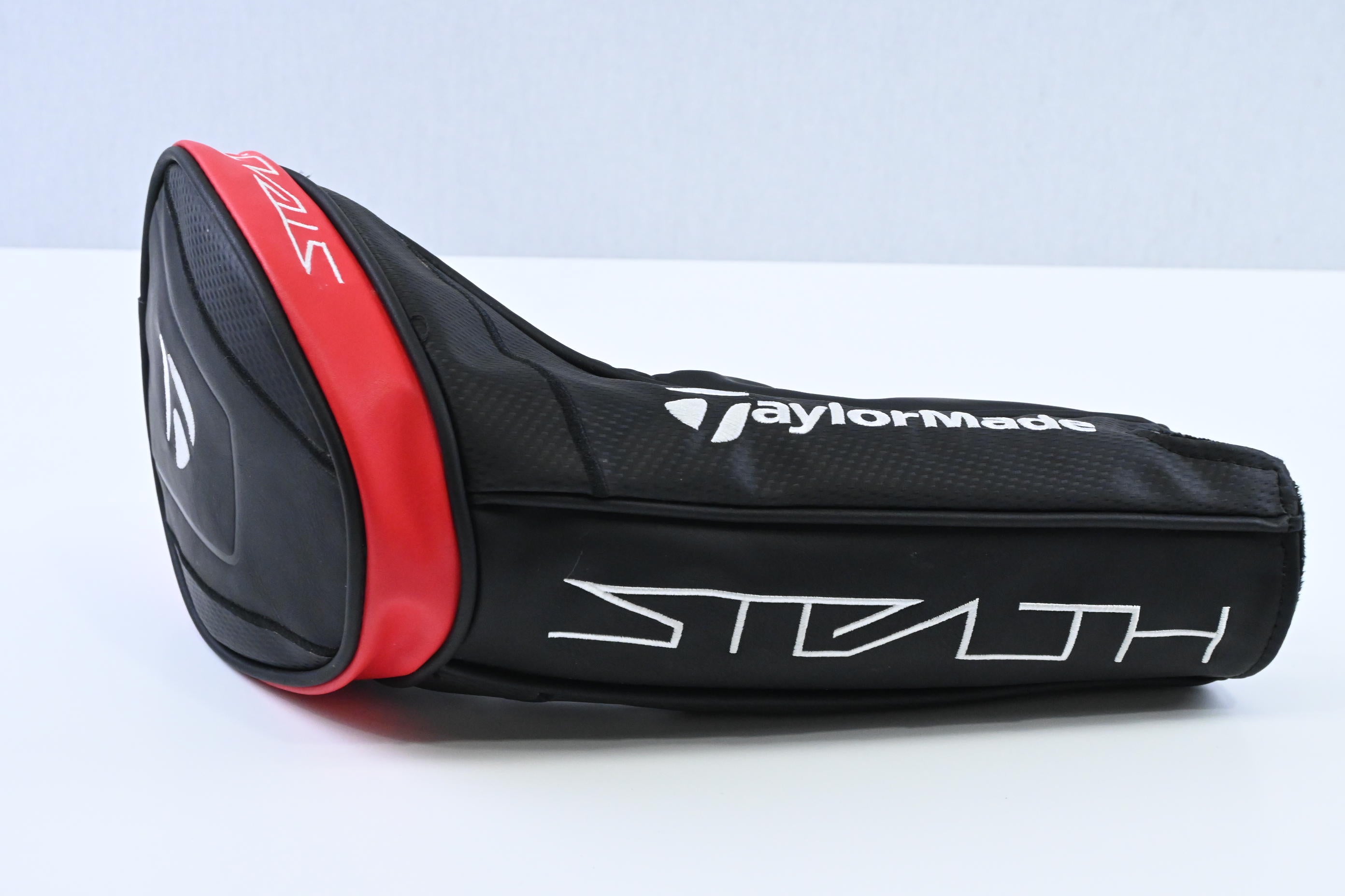 Taylormade Stealth HD Driver / 9 Degree / Regular Flex Fujikura AirSpeeder 45