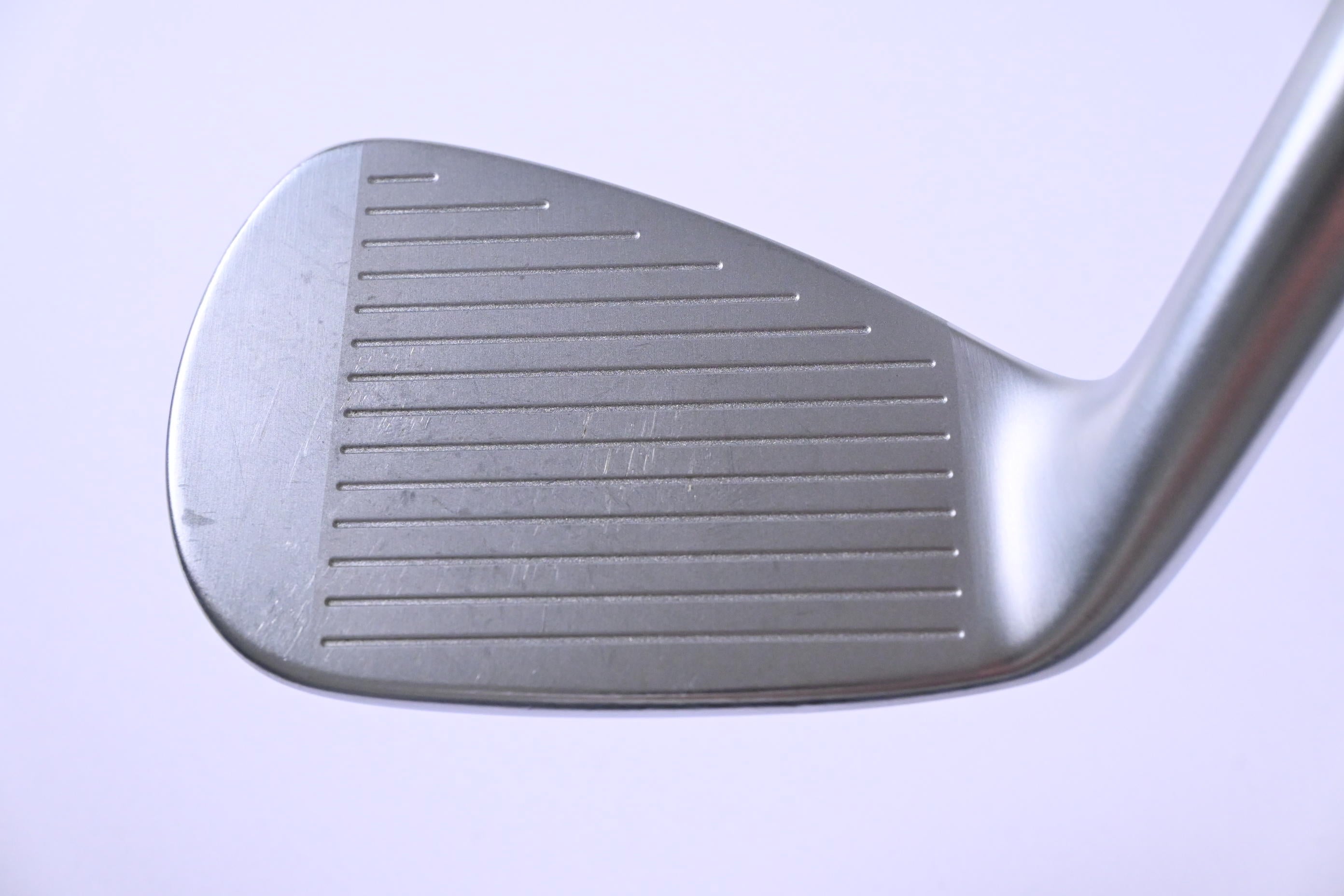 Mizuno JPX 925 Hot Metal Pro Pitching Wedge / 42 Degree / Regular Flex KBS
