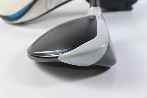 Taylormade SIM2 Max #5 Wood / 18 Degree / Regular Flex Fujikura Ventus Blue 5