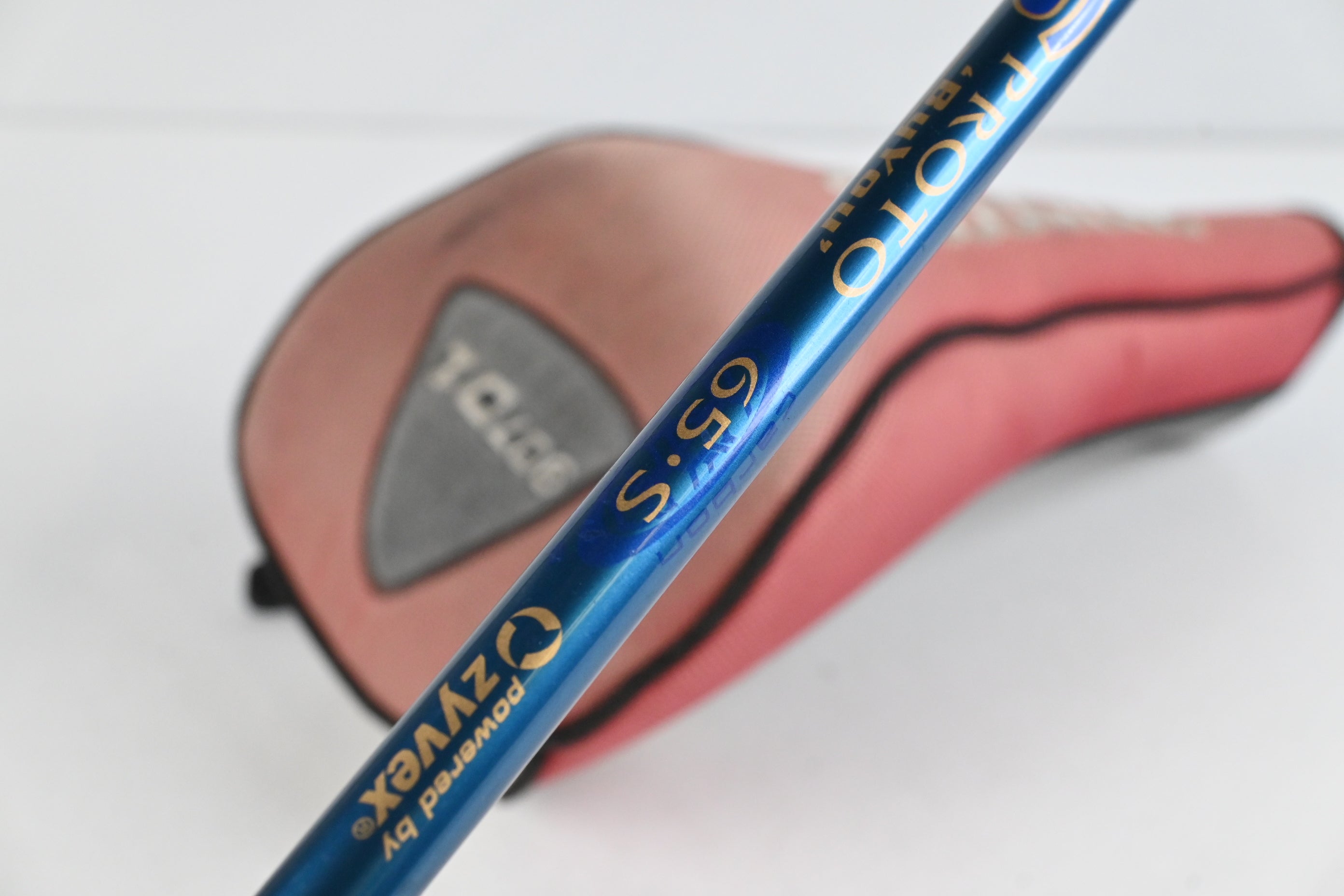 Titleist 907 D1 Driver / 9.5 Degree / Stiff Flex Aldila VS Proto 65 Shaft
