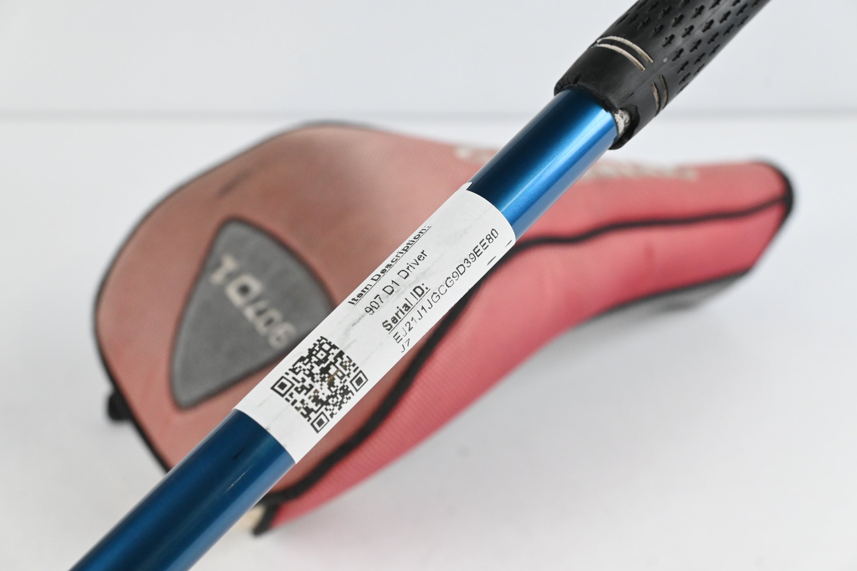 Titleist 907 D1 Driver / 9.5 Degree / Stiff Flex Aldila VS Proto 65 Shaft