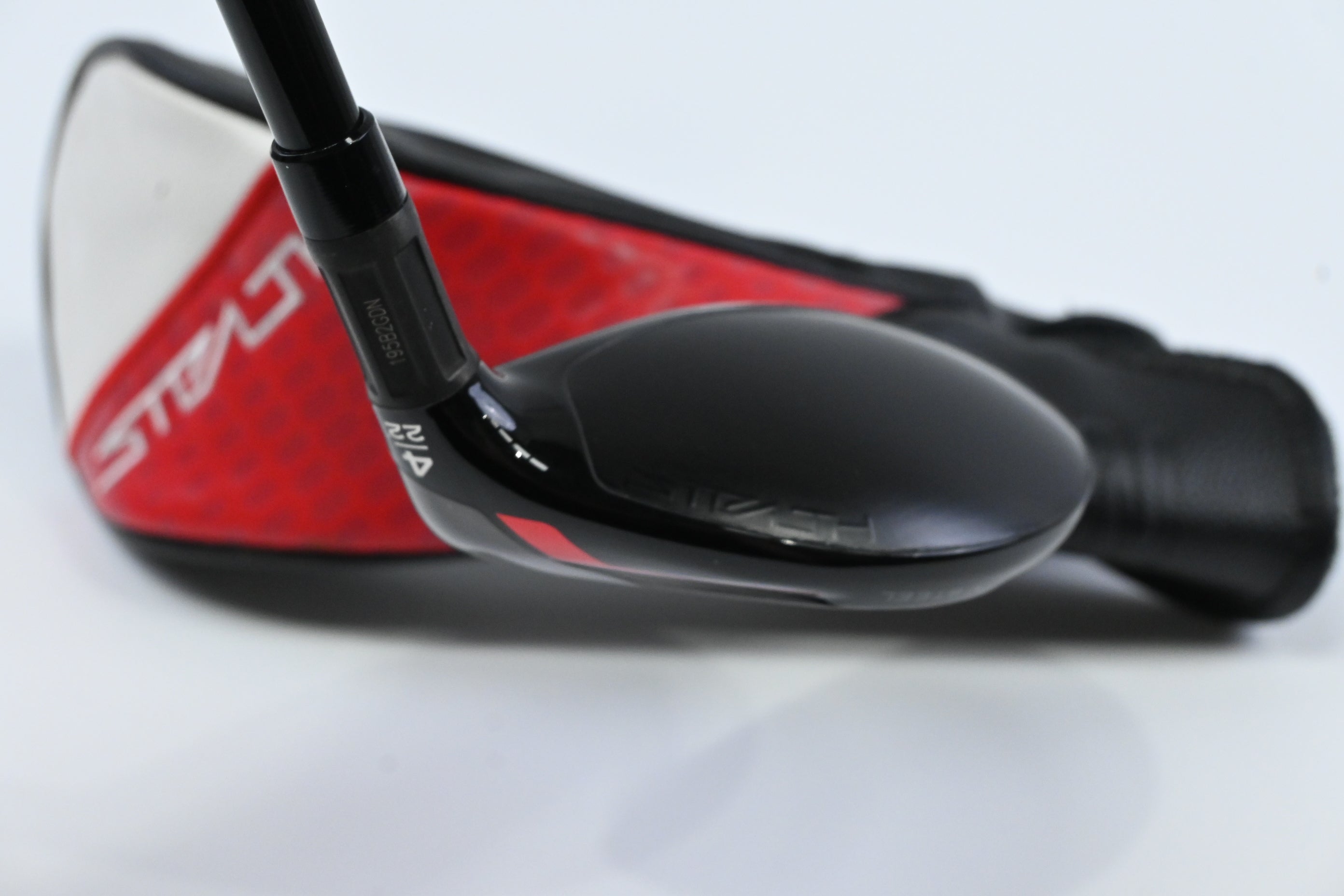 Taylormade Stealth #4 Hybrid / 22 Degree / Stiff Flex Fujikura Ventus Red 7