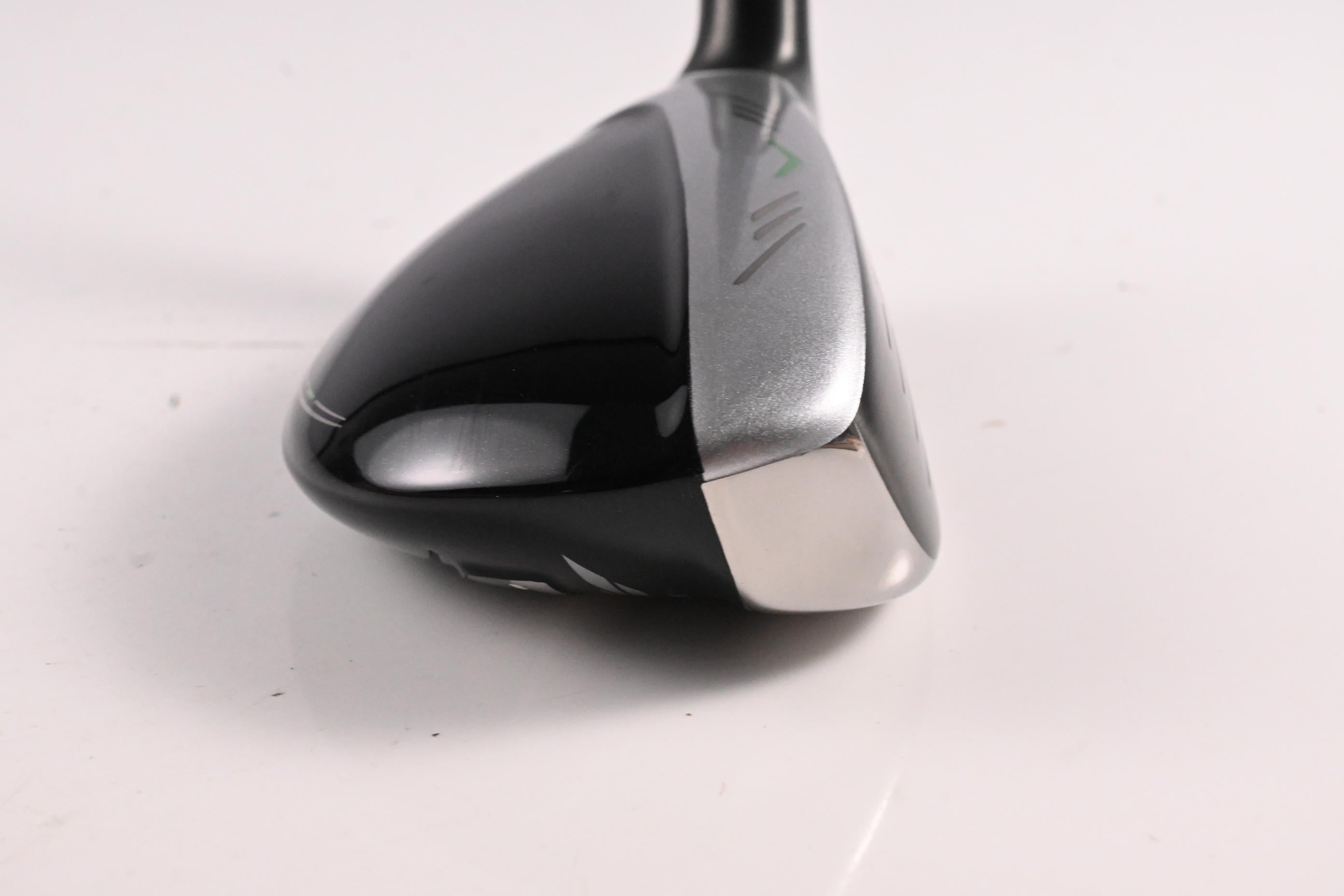 XXIO X 2022 #3 Hybrid / 18 Degree / Regular Flex Diamana ZX 50 Shaft