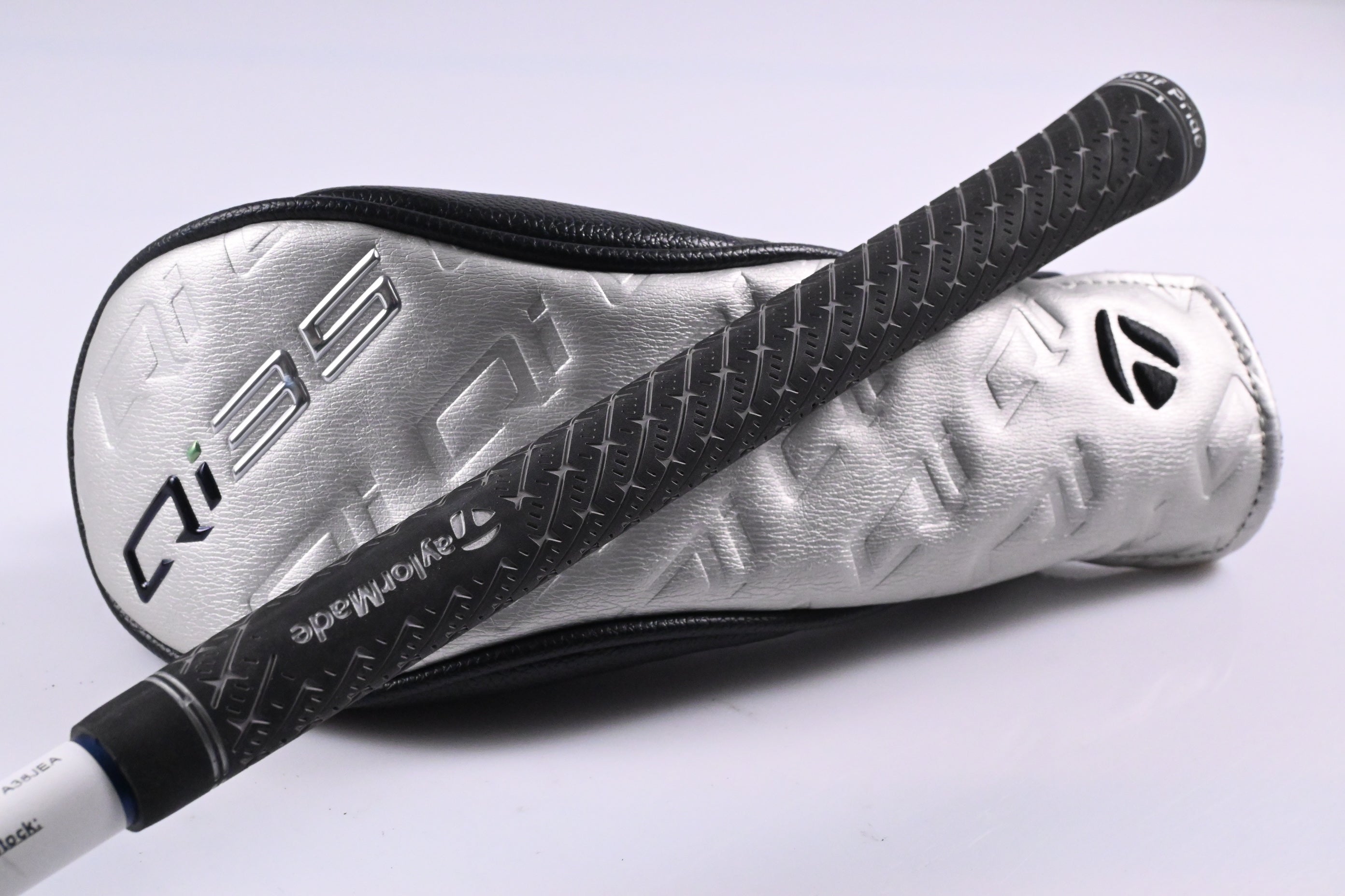 Taylormade Qi35 #3 Hybrid / 19 Degree / Stiff Flex Fujikura Ventus Blue 7 Shaft