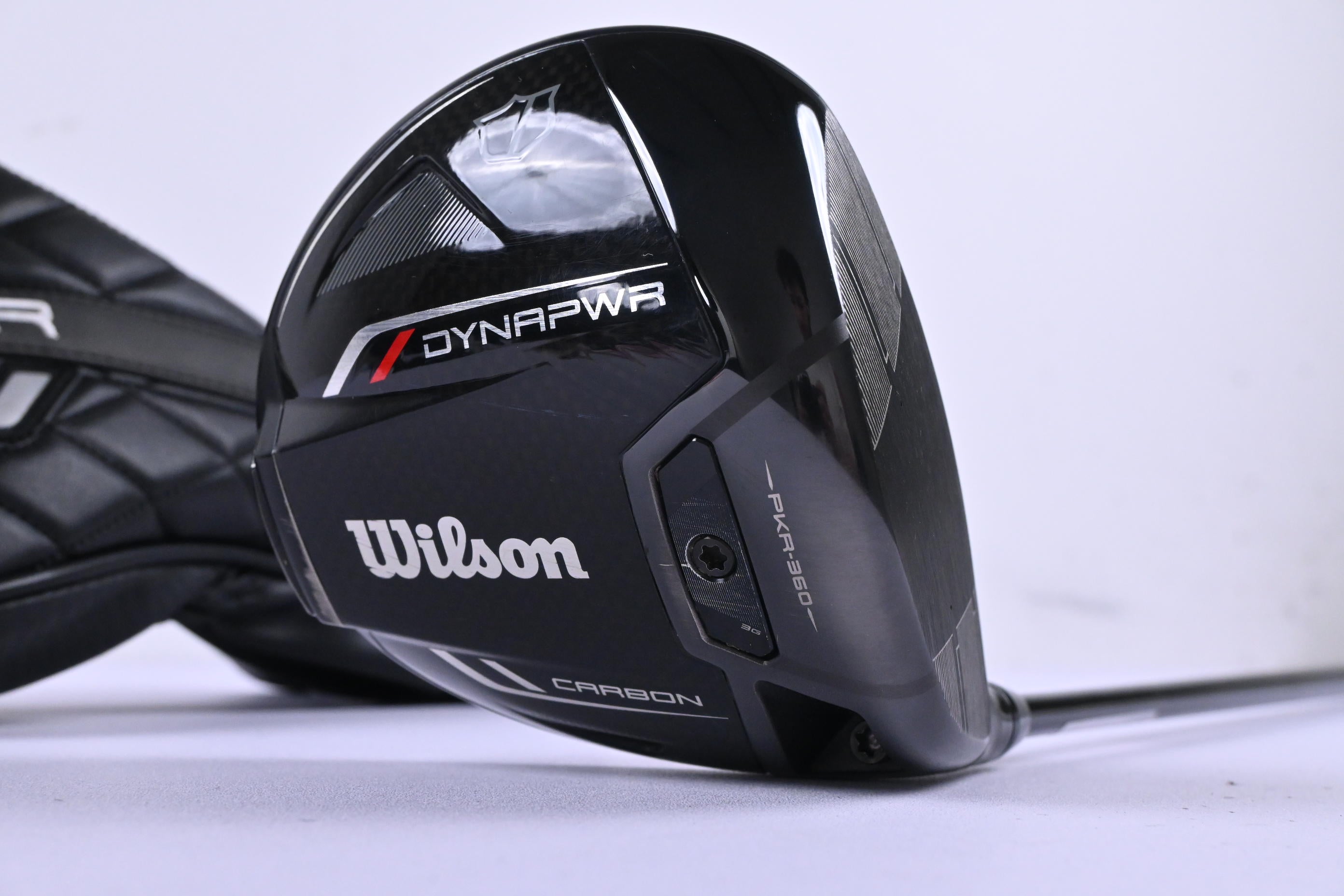 Wilson DYNAPWR 2025 Carbon Driver / 10.5 Degree / Regular Flex HZRDUS Smoke Red