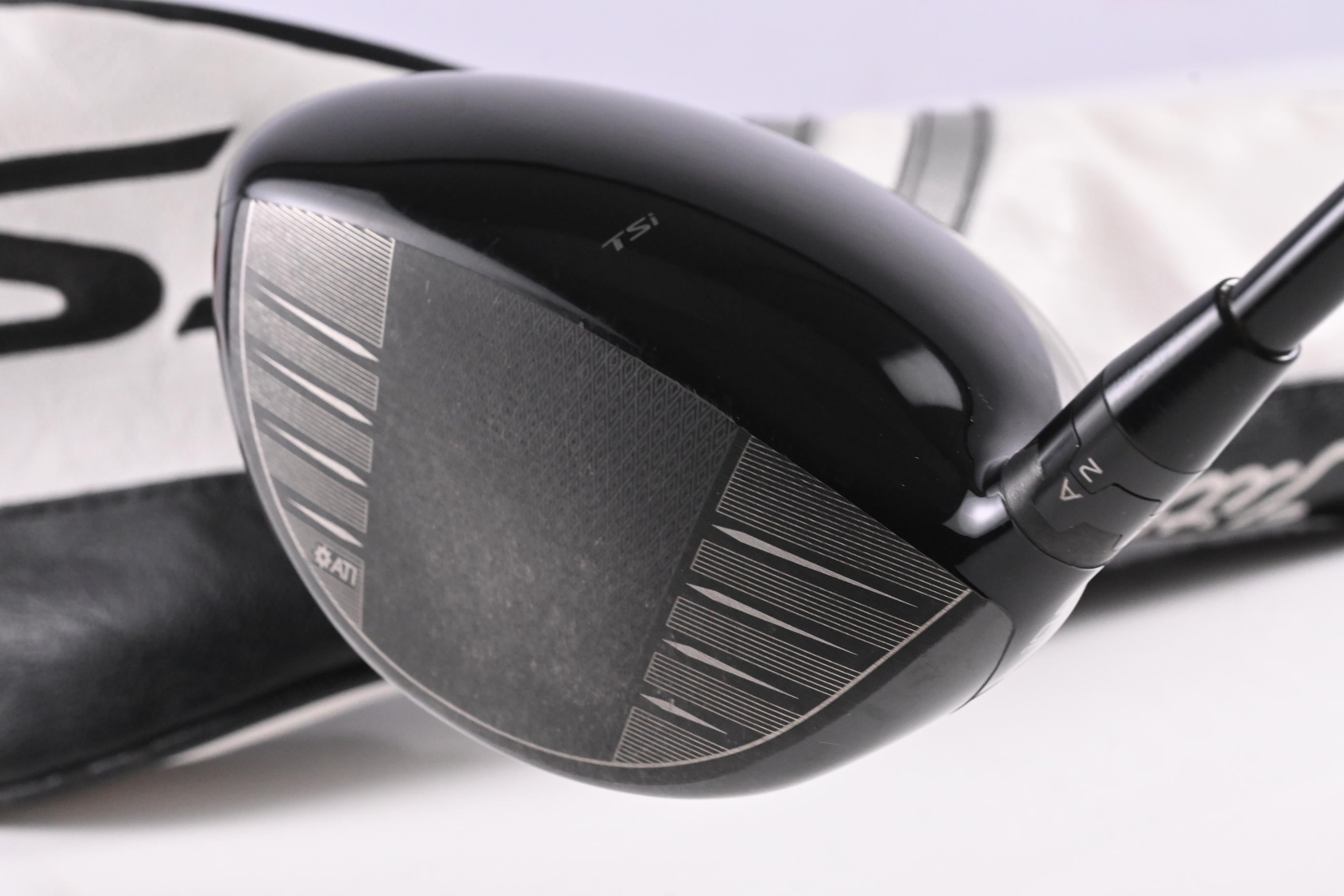 Titleist TSi3 Driver / 10 Degree / X-Flex Project X HZRDUS Gen4 Black 60 Shaft