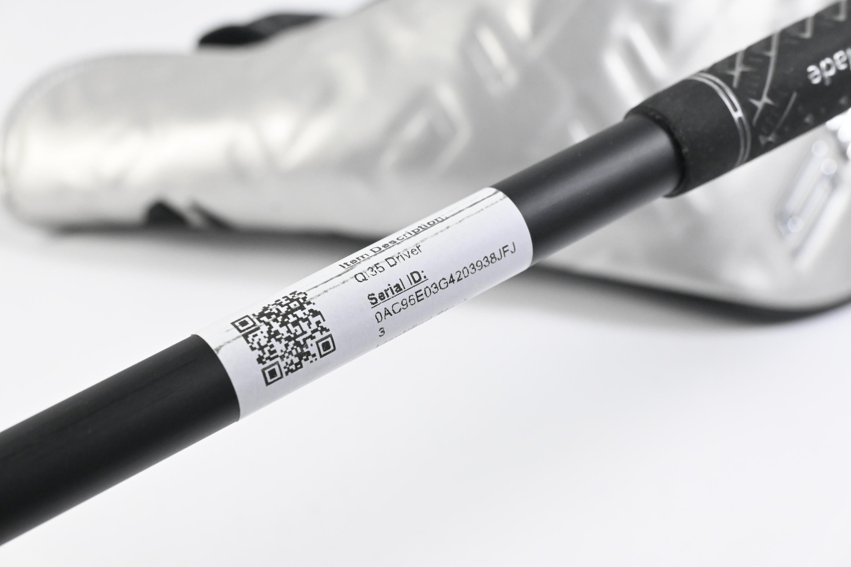 Taylormade Qi35 Driver / 10.5 Degree / Regular Flex Fujikura Airspeeder 50 Shaft