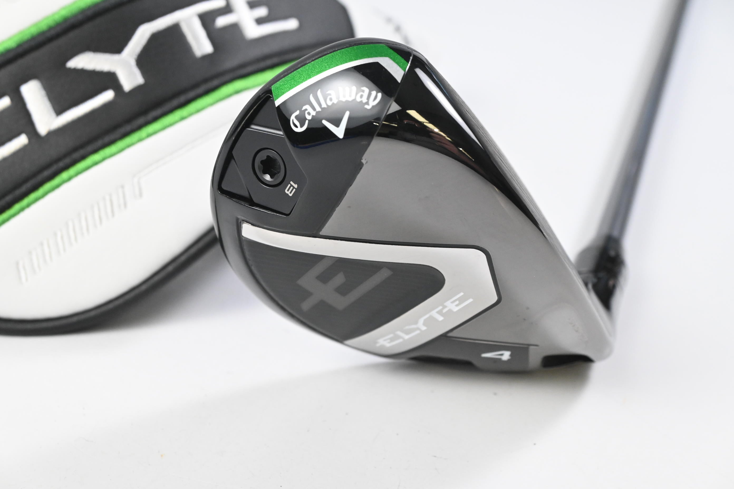 Callaway Elyte #4 Hybrid / 22 Degree / Regular Flex Denali Charcoal 60 Shaft