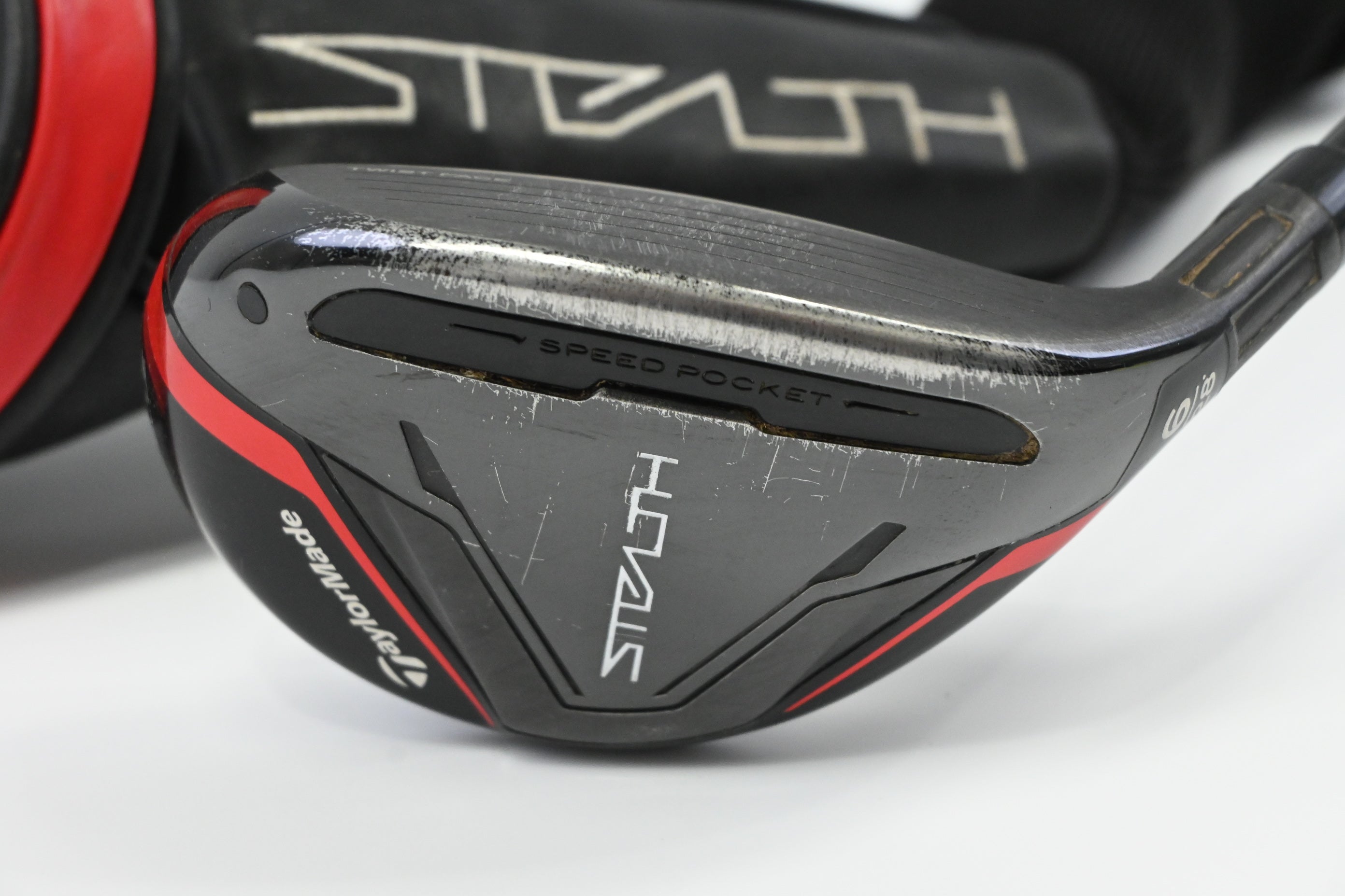 Taylormade Stealth #6 Hybrid / 28 Degree / Regular Flex Fujikura Ventus Red 6