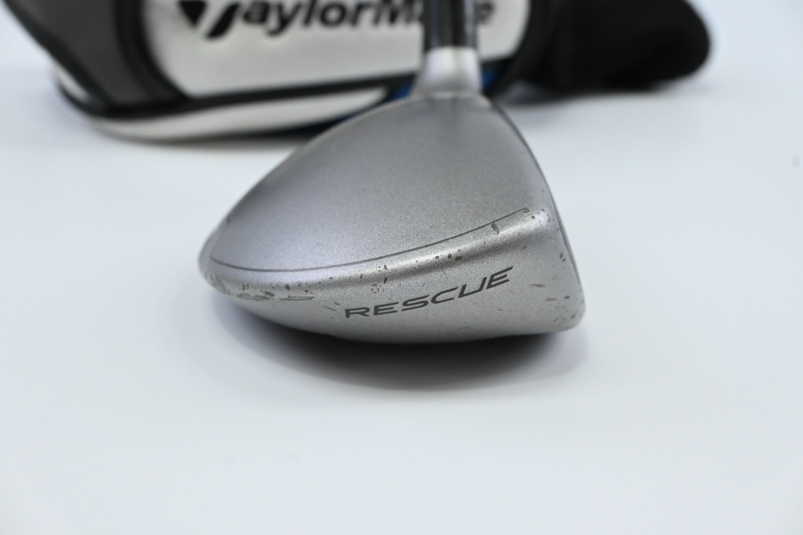 Taylormade SLDR-S #4 Hybrid / 22 Degree / Regular Flex Fujikura Speeder 72