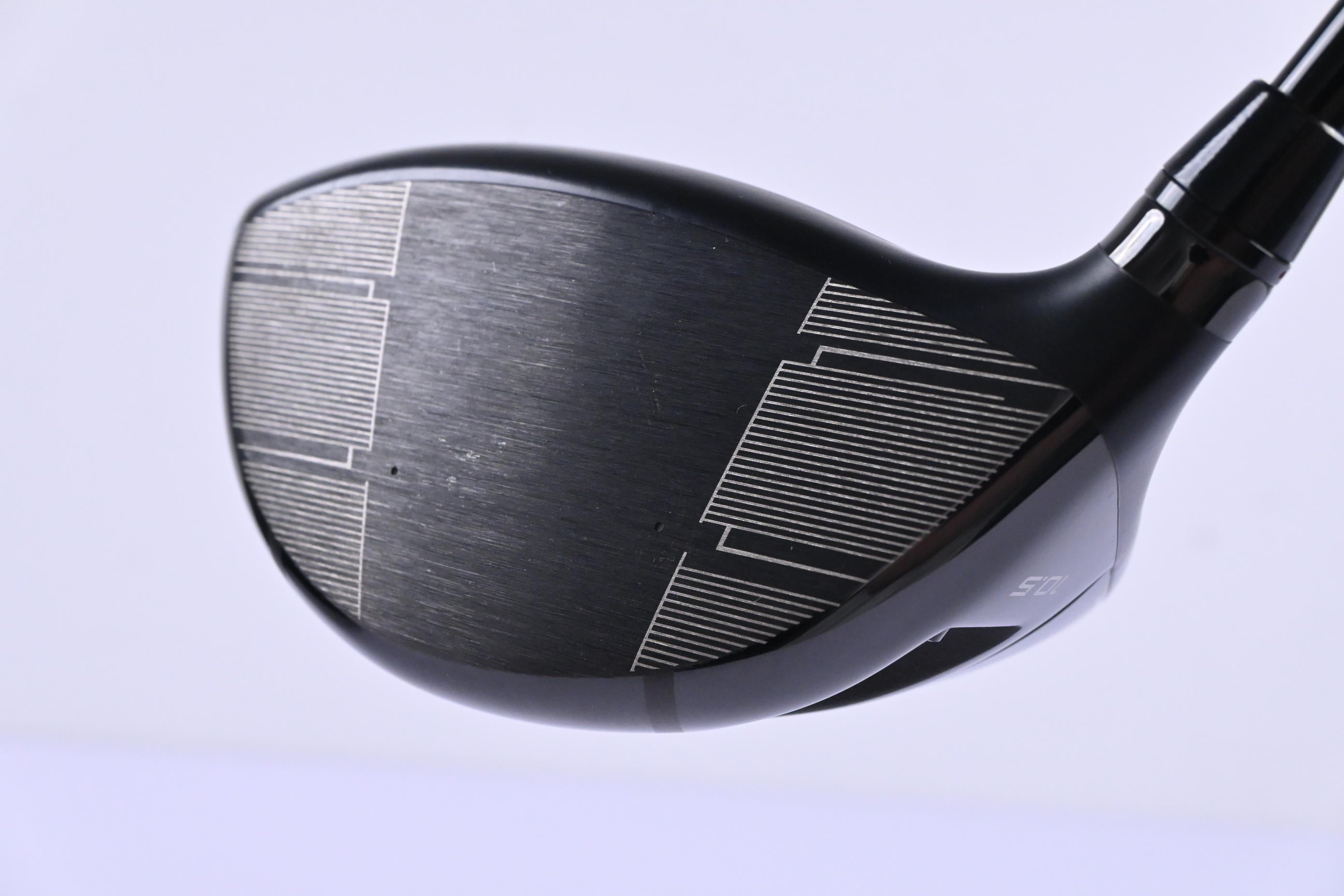 Wilson DYNAPWR 2025 Carbon Driver / 10.5 Degree / Regular Flex HZRDUS Smoke Red