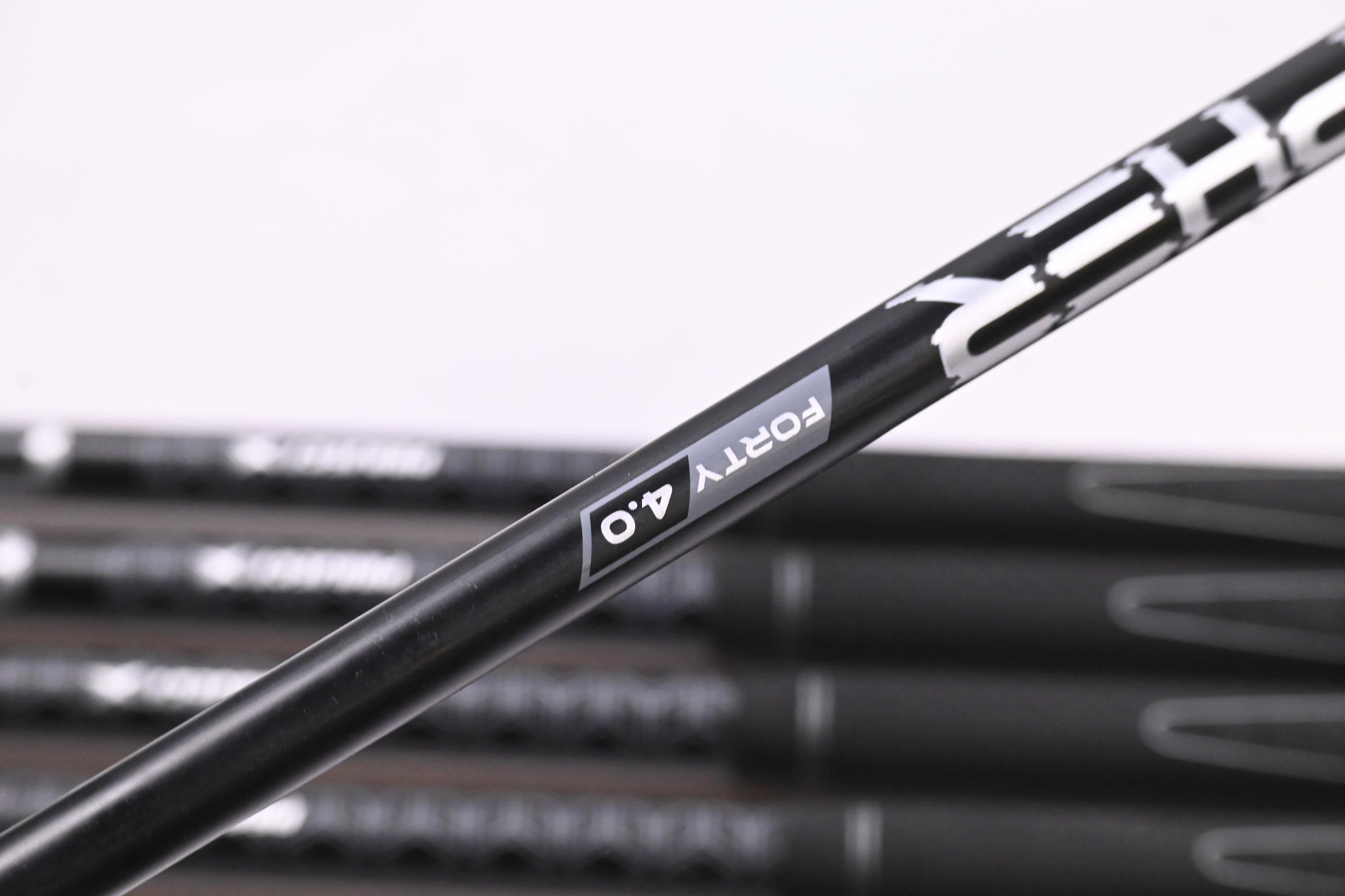 Ladies Callaway Rogue ST Max OS Lite Irons / 6-PW+GW+SW / Ladies Flex Cypher 40