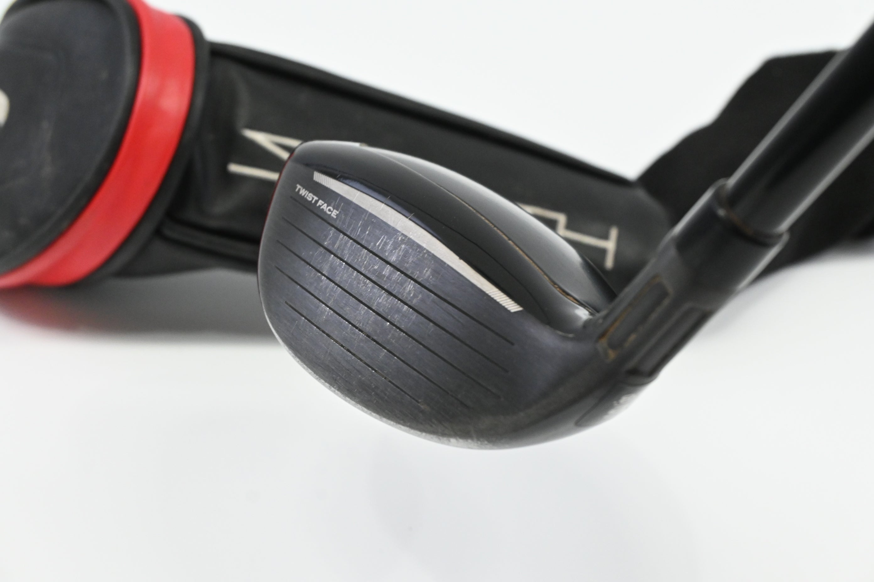 Taylormade Stealth #6 Hybrid / 28 Degree / Regular Flex Fujikura Ventus Red 6
