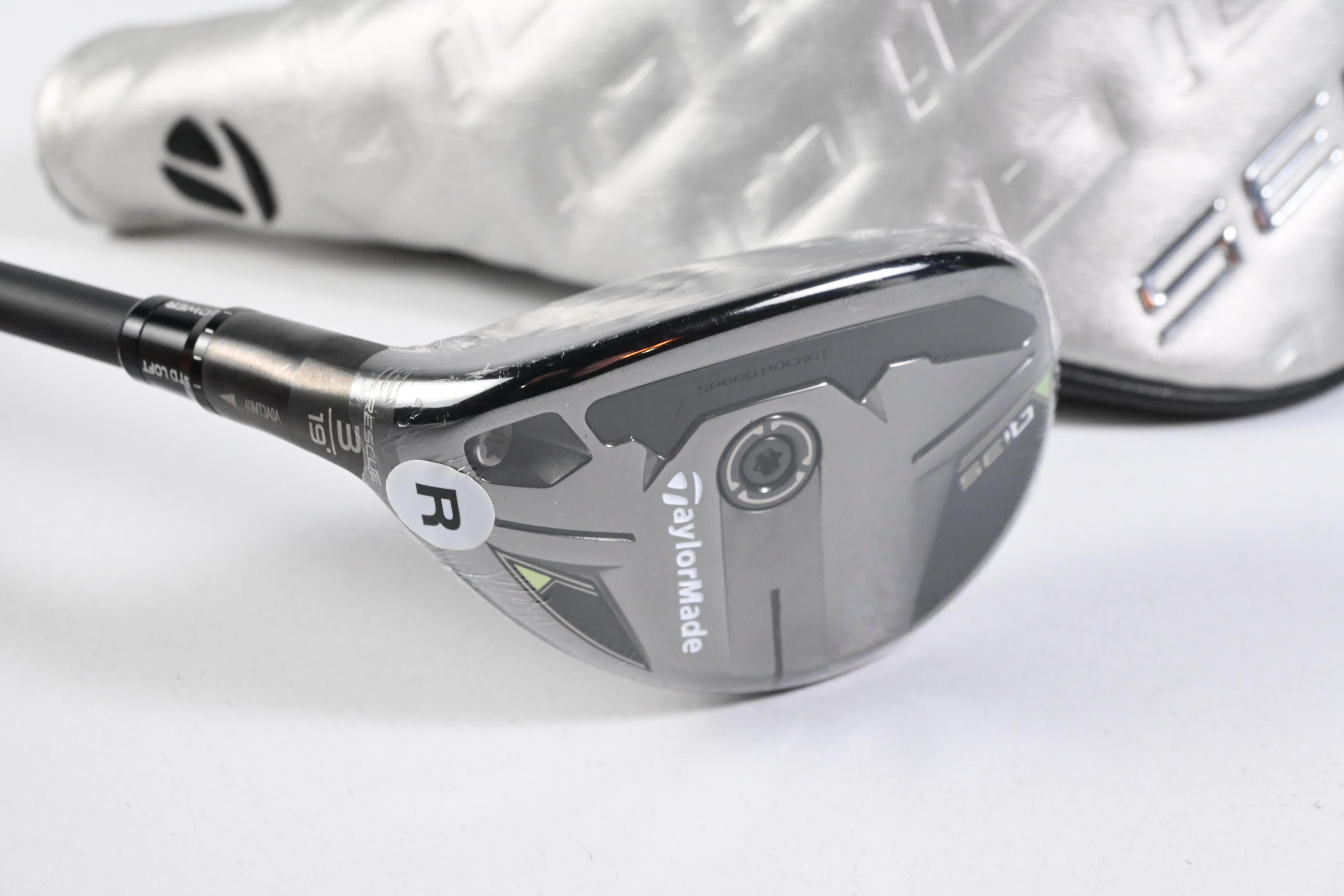 Left Hand Taylormade Qi35 #3 Hybrid / 19 Degree / Regular Flex Fujikura Ventus 6