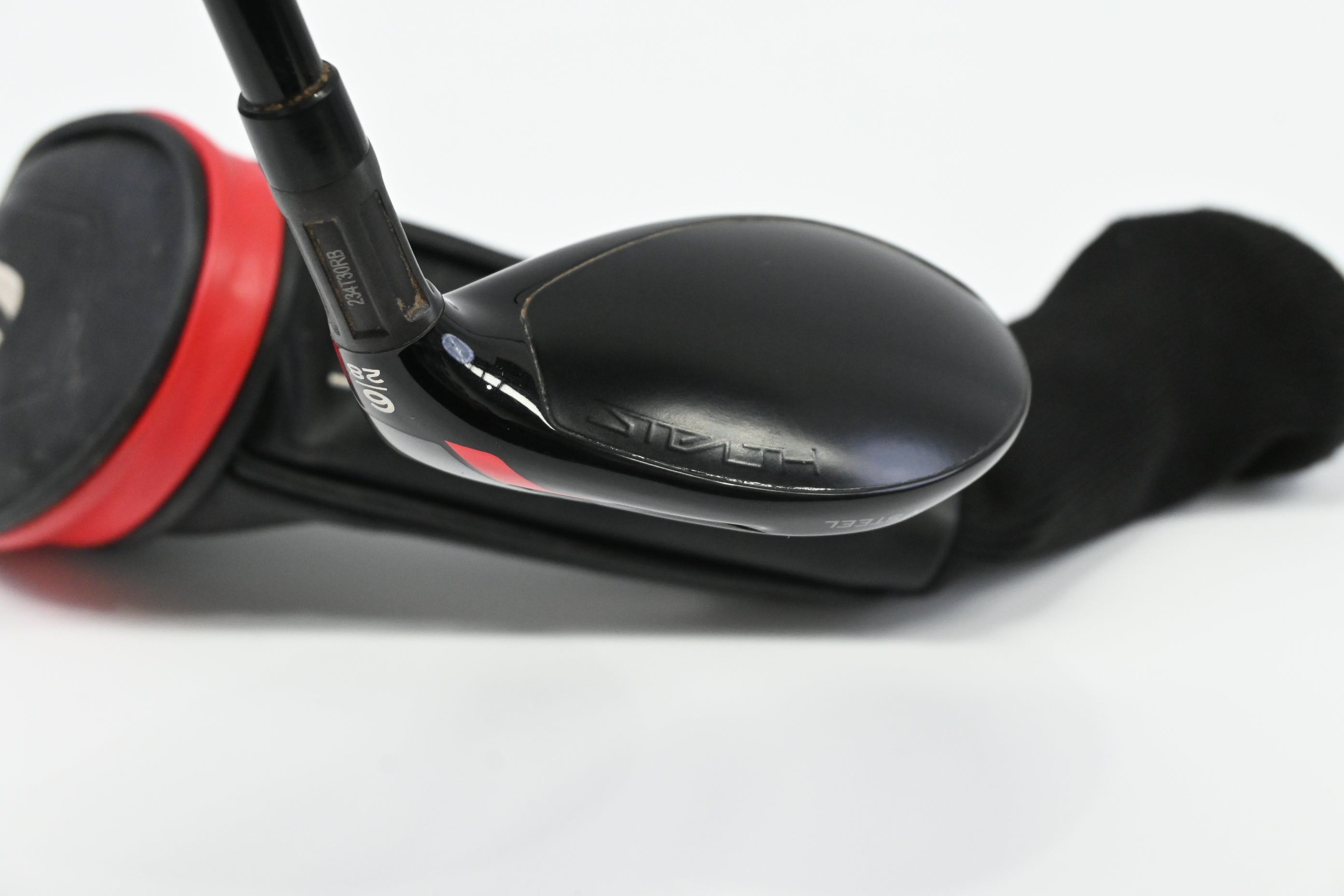 Taylormade Stealth #6 Hybrid / 28 Degree / Regular Flex Fujikura Ventus Red 6
