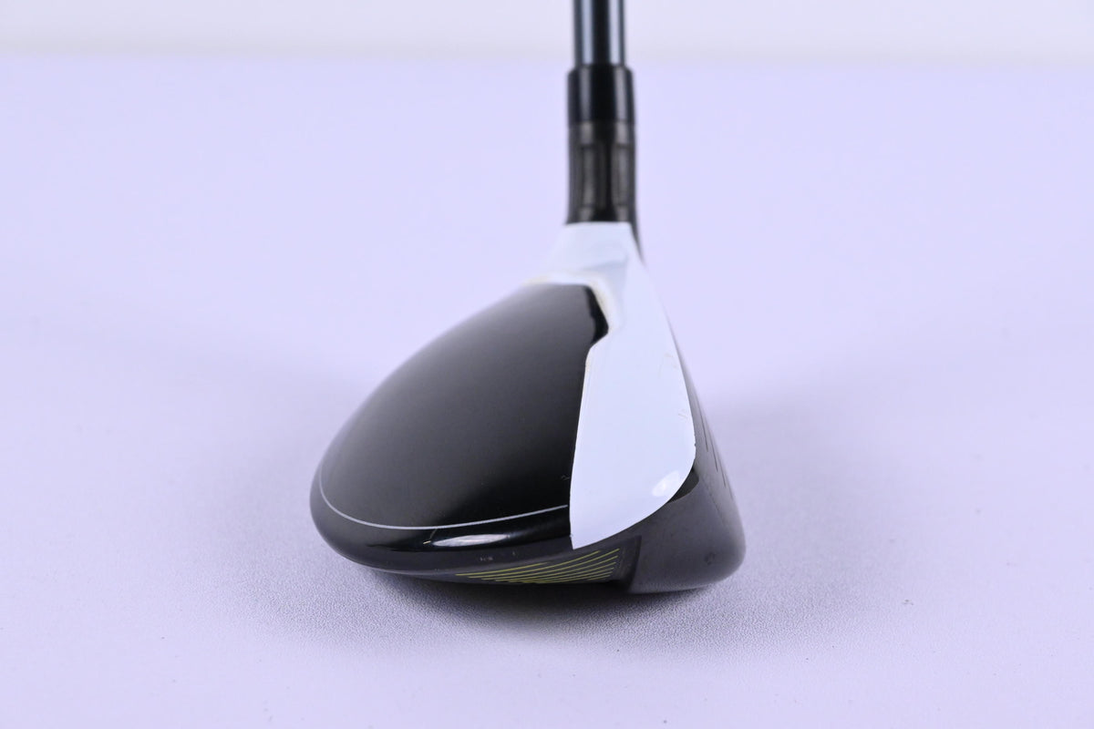 Taylormade M2 2017 #4 Hybrid / 22 Degree / Regular Flex M2 REAX 65 Shaft