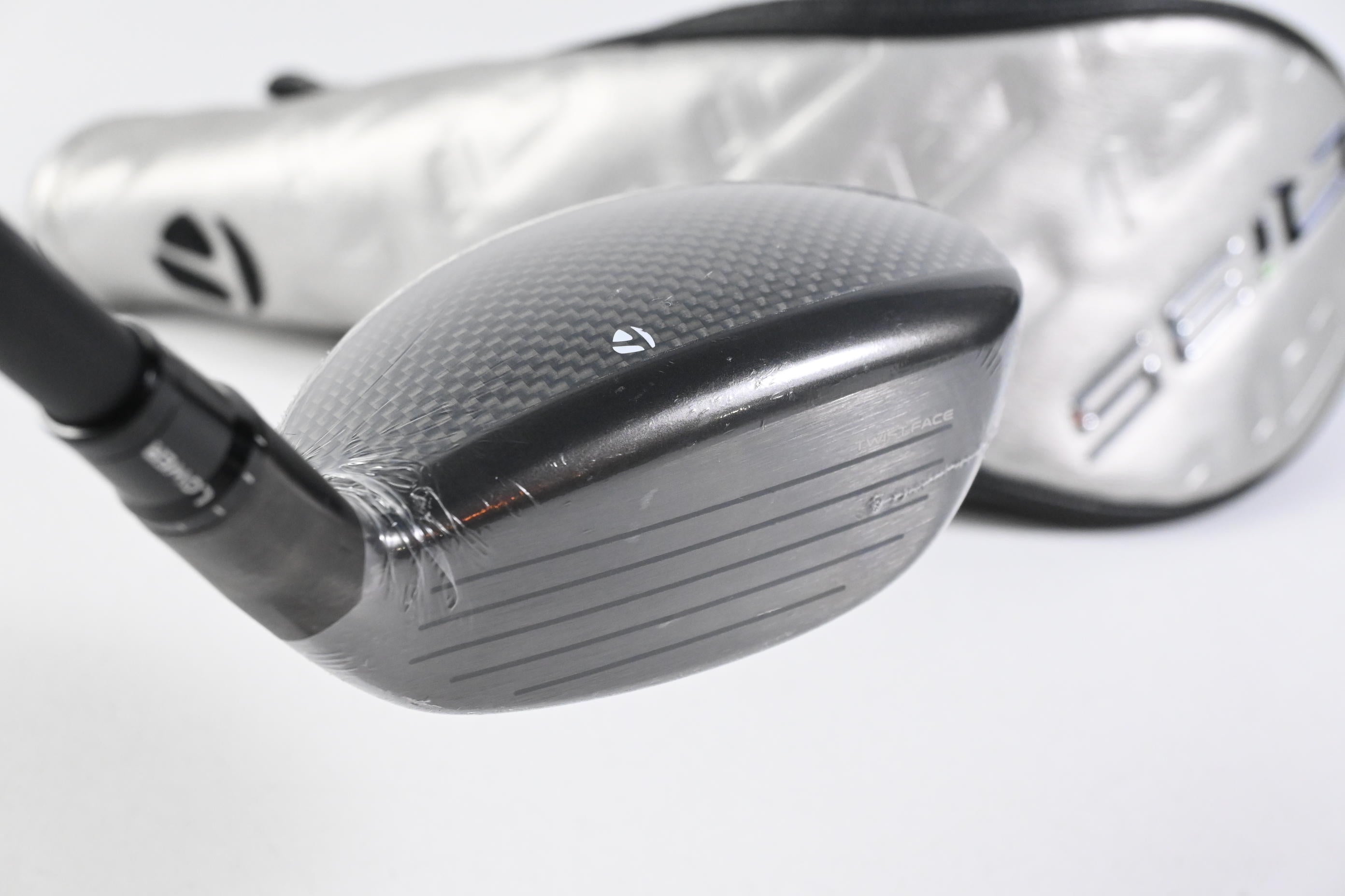 Left Hand Taylormade Qi35 #3 Hybrid / 19 Degree / Regular Flex Fujikura Ventus 6