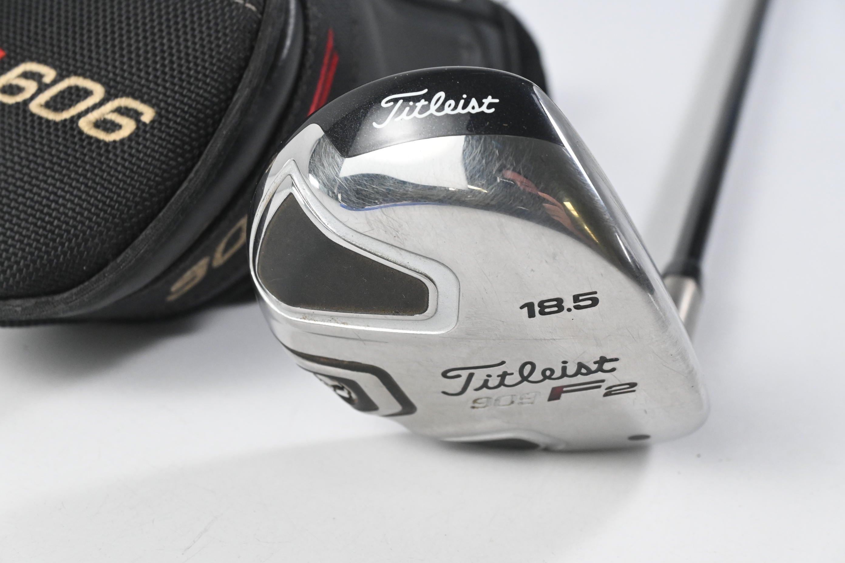 Titleist 909 F2 #5 Wood / 18.5 Degree / Stiff Flex Aldila Voodoo Shaft