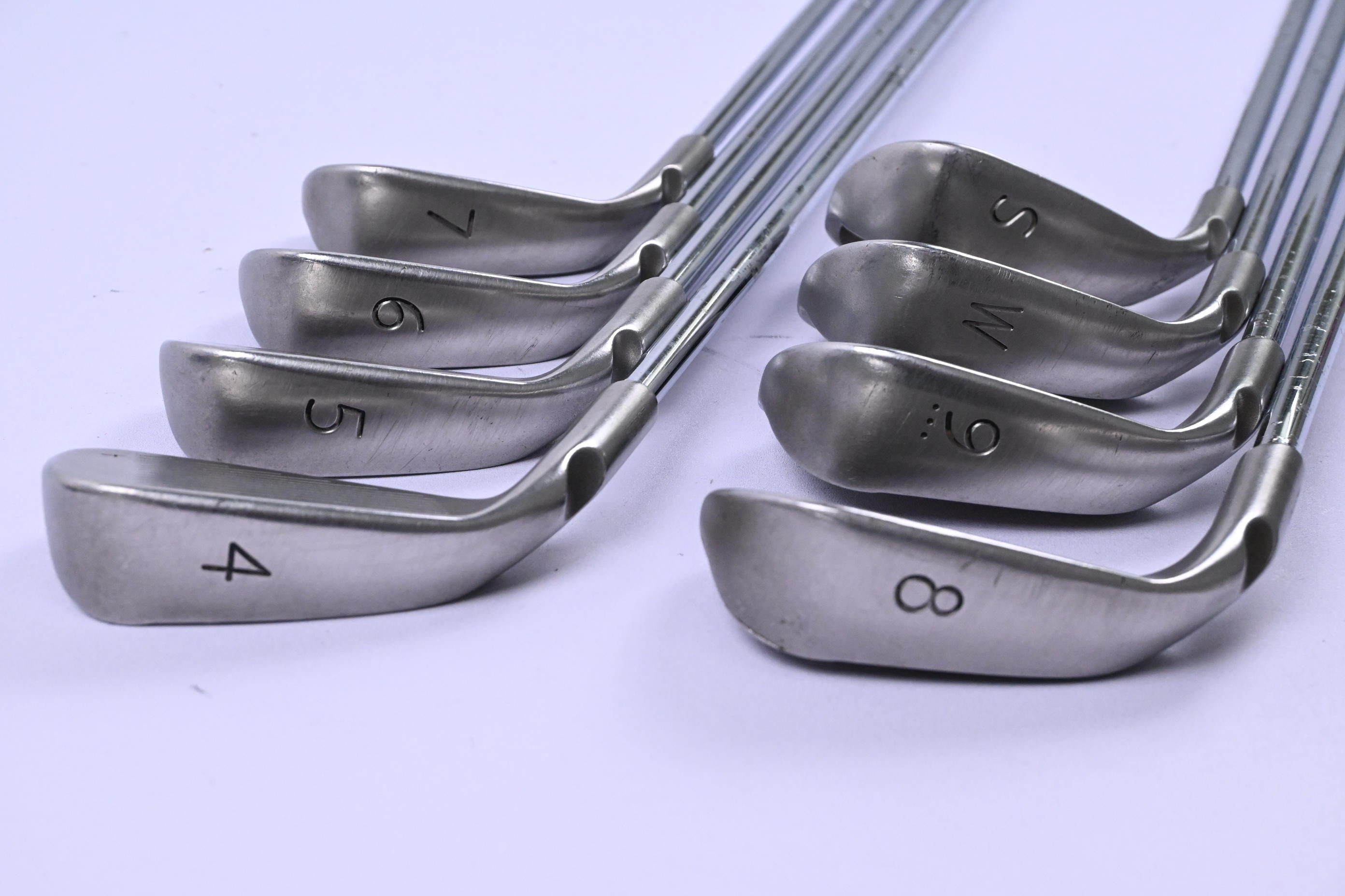 Ping G10 Irons / 4-PW+SW / Yellow Dot / Regular Flex Ping AWT Shafts