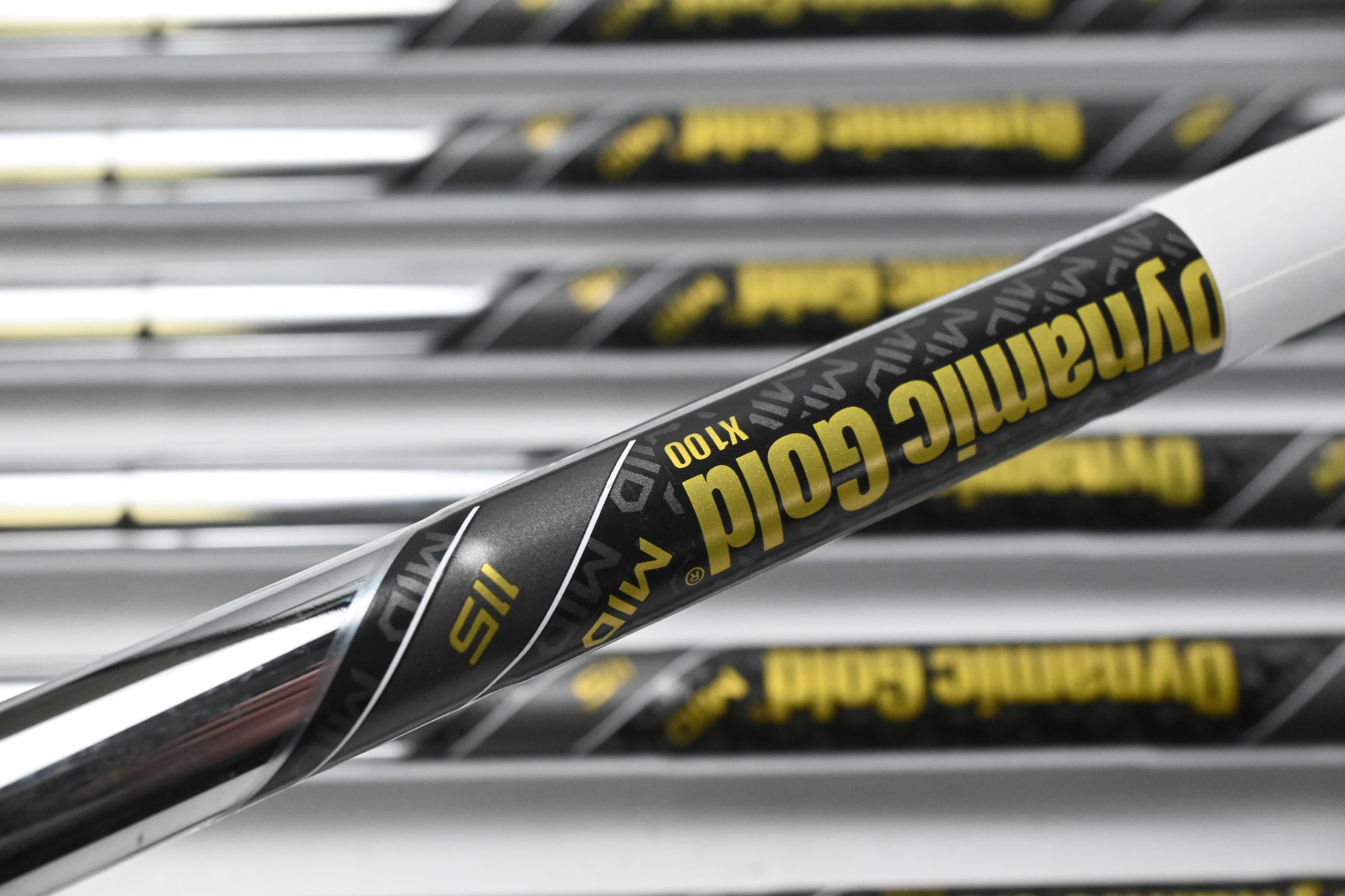 Callaway Apex CB 24 Irons / 4-PW+GW / X-Flex Dynamic Gold Mid X100 115 Shafts