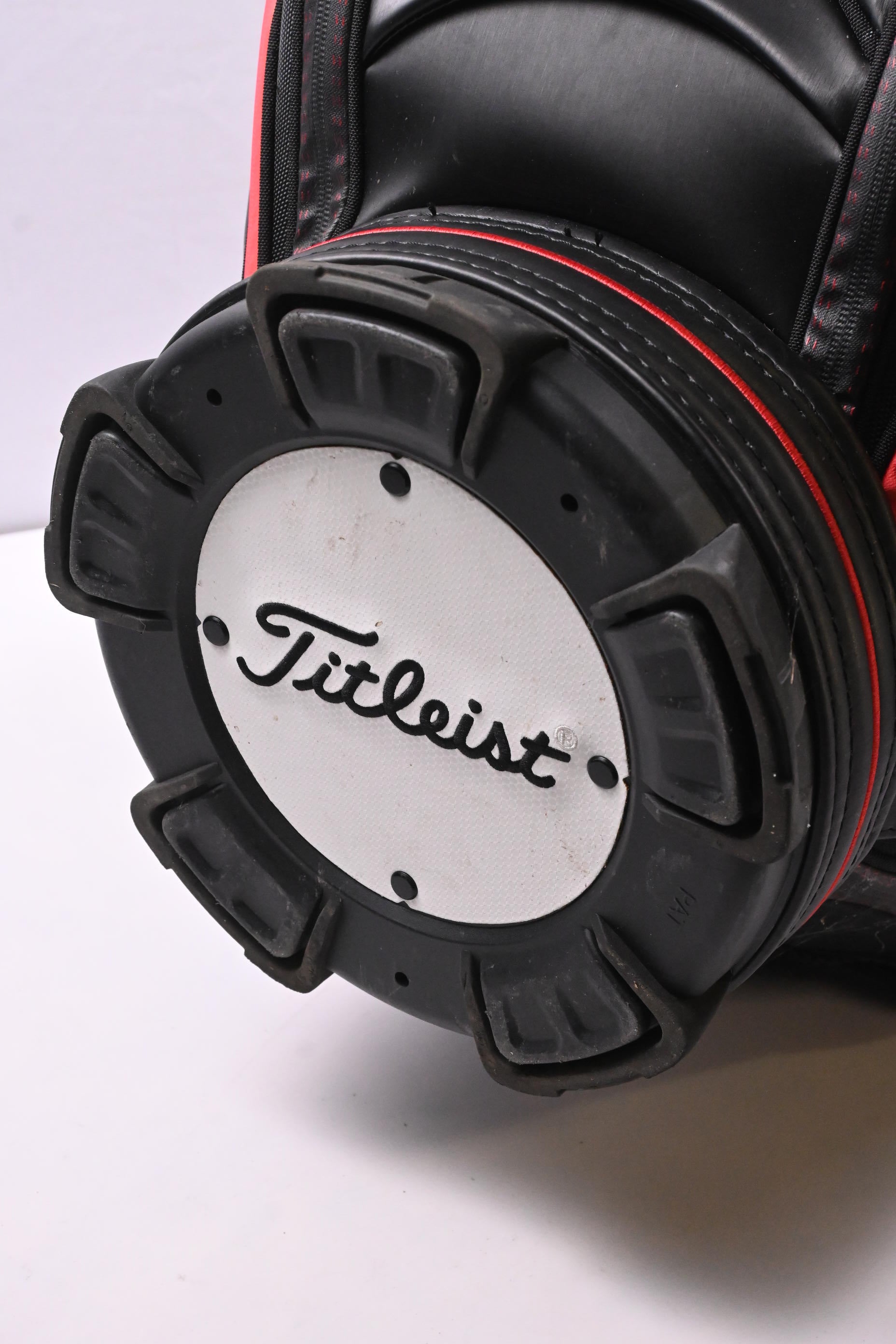 Titleist Staff Tour Bag / 5-Way Divider / Black, Red