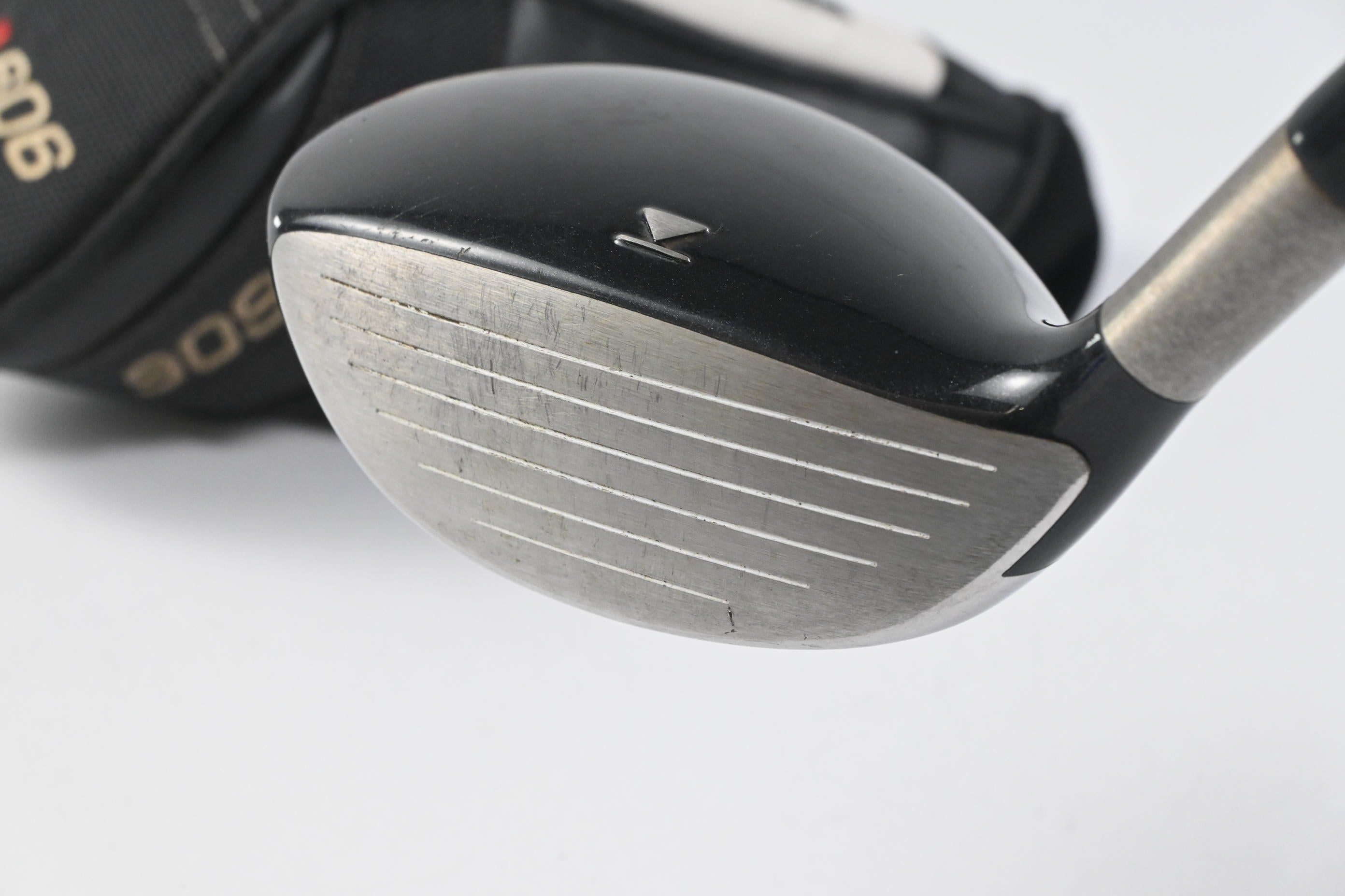 Titleist 909 F2 #5 Wood / 18.5 Degree / Stiff Flex Aldila Voodoo Shaft