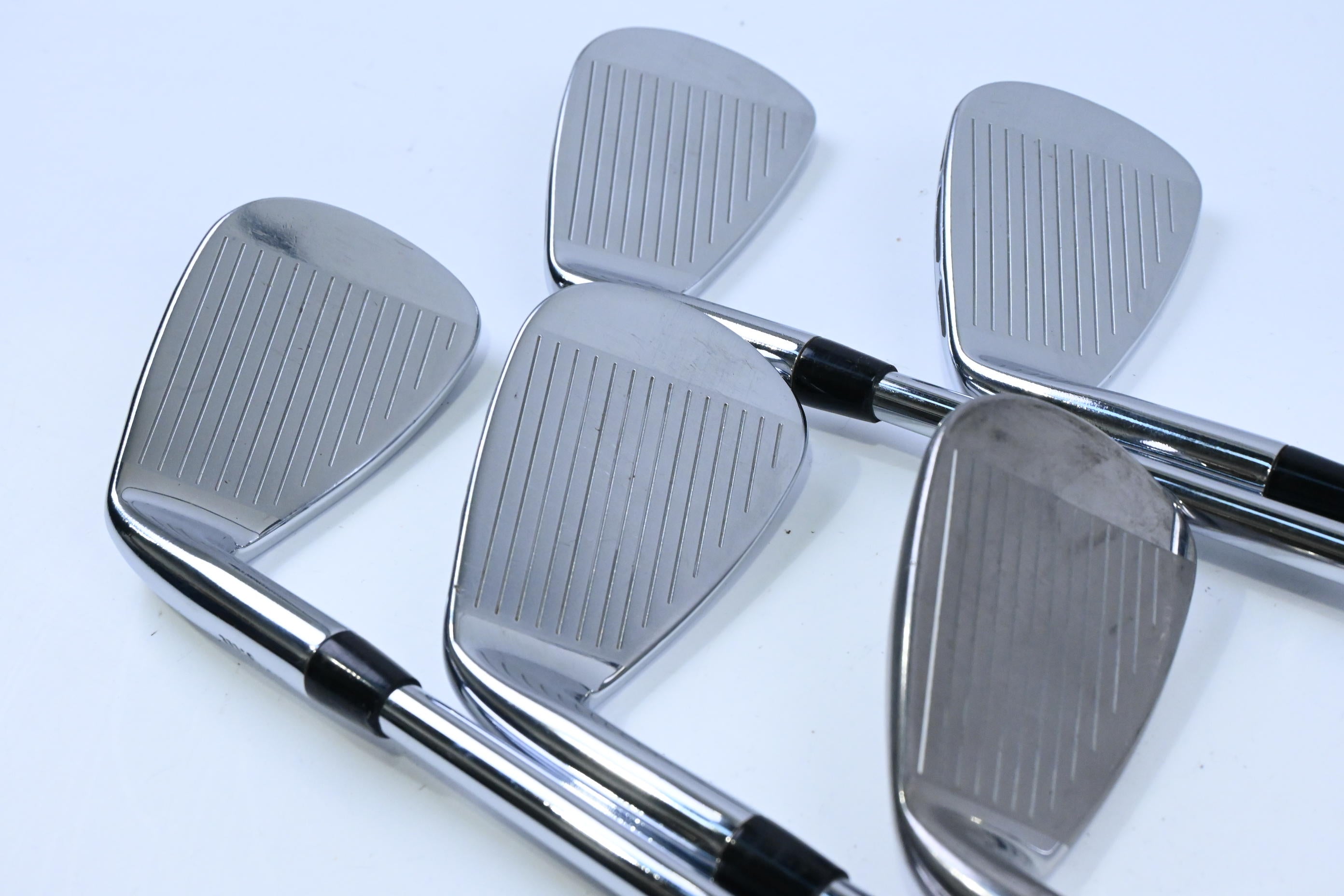 Wilson D7 Forged Irons / 7-PW+SW / Stiff Flex $-Taper Lite 100 Shafts