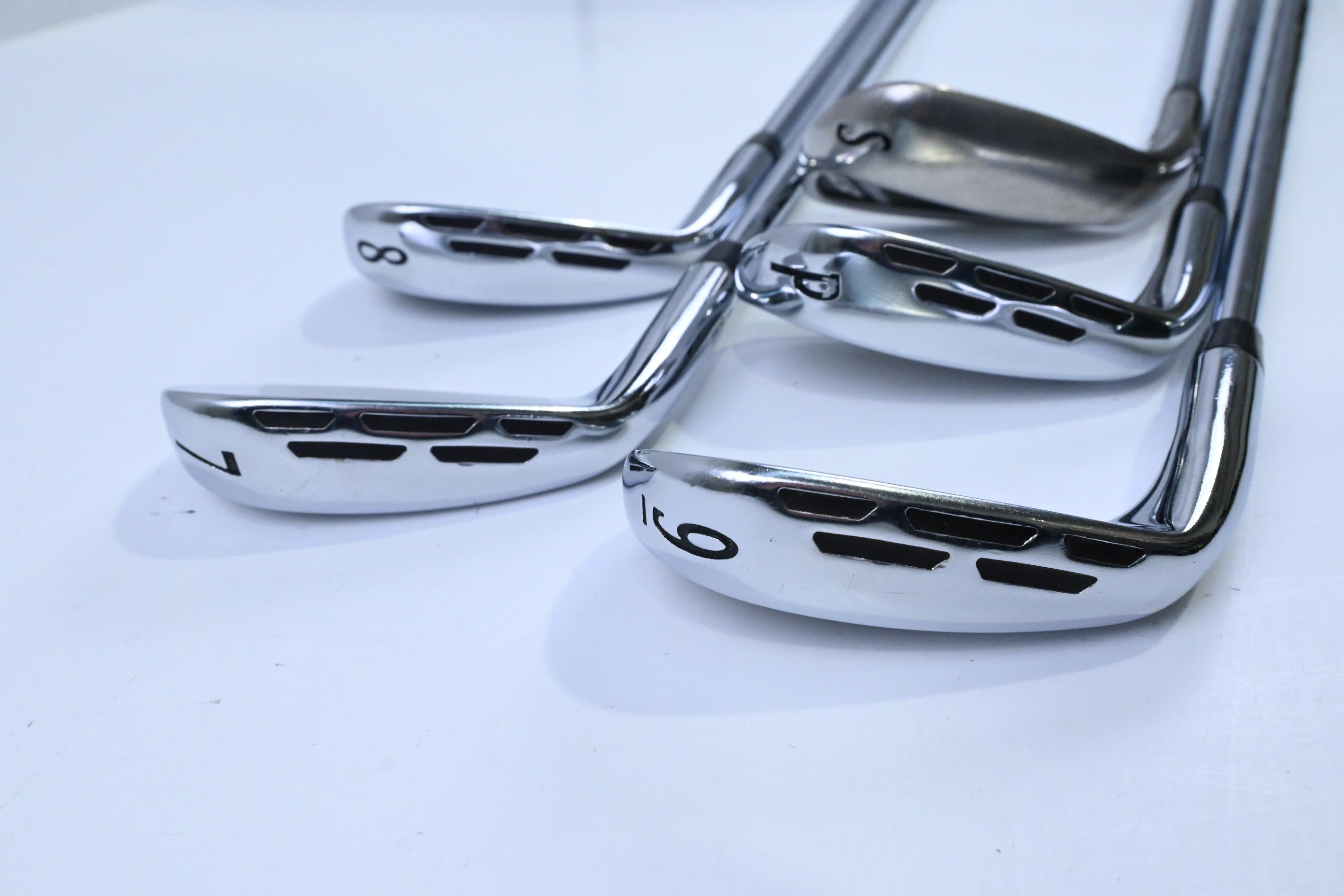 Wilson D7 Forged Irons / 7-PW+SW / Stiff Flex $-Taper Lite 100 Shafts