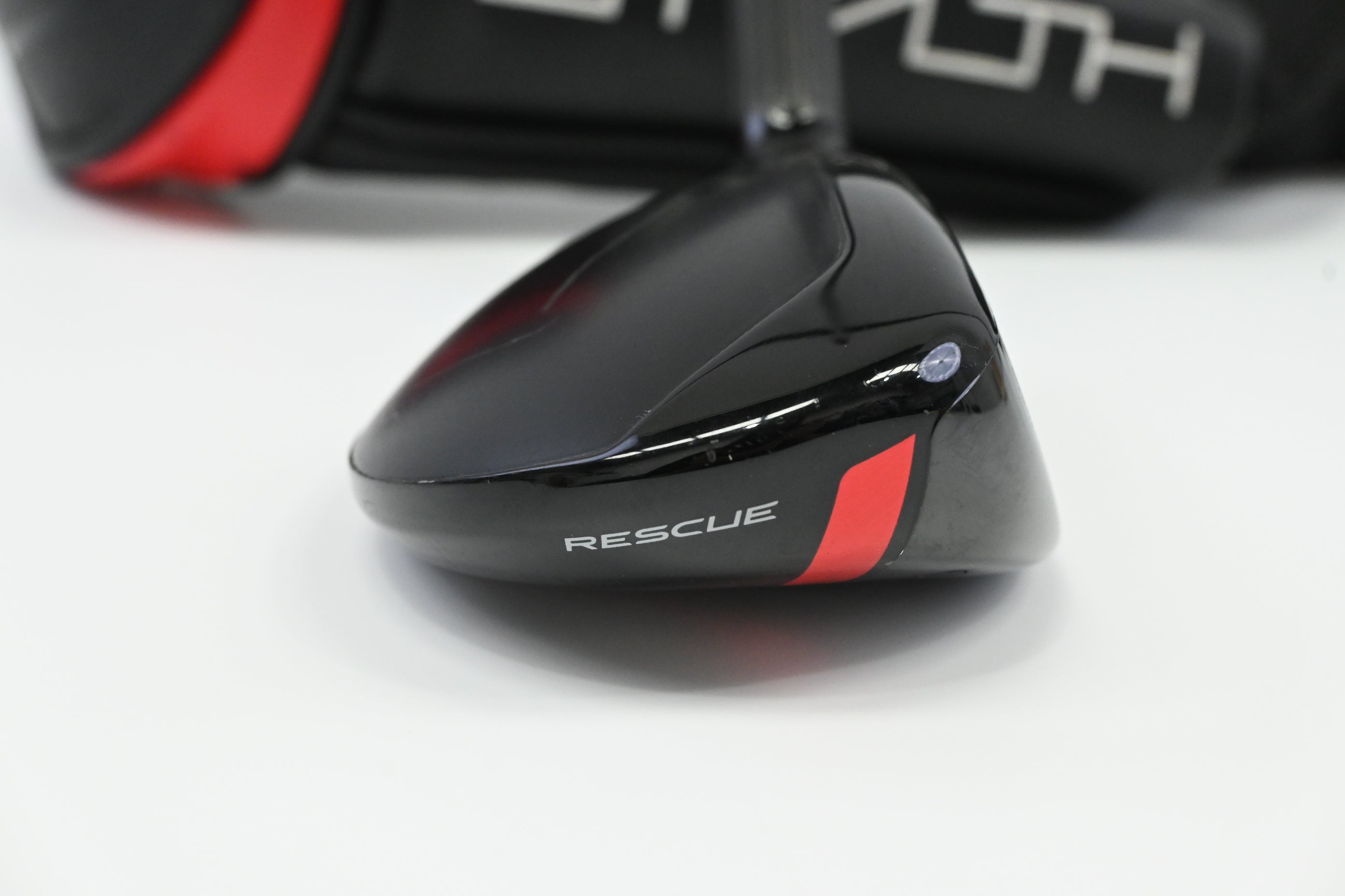 Taylormade Stealth #4 Hybrid / 22 Degree / Regular Flex Fujikura Ventus Red 6