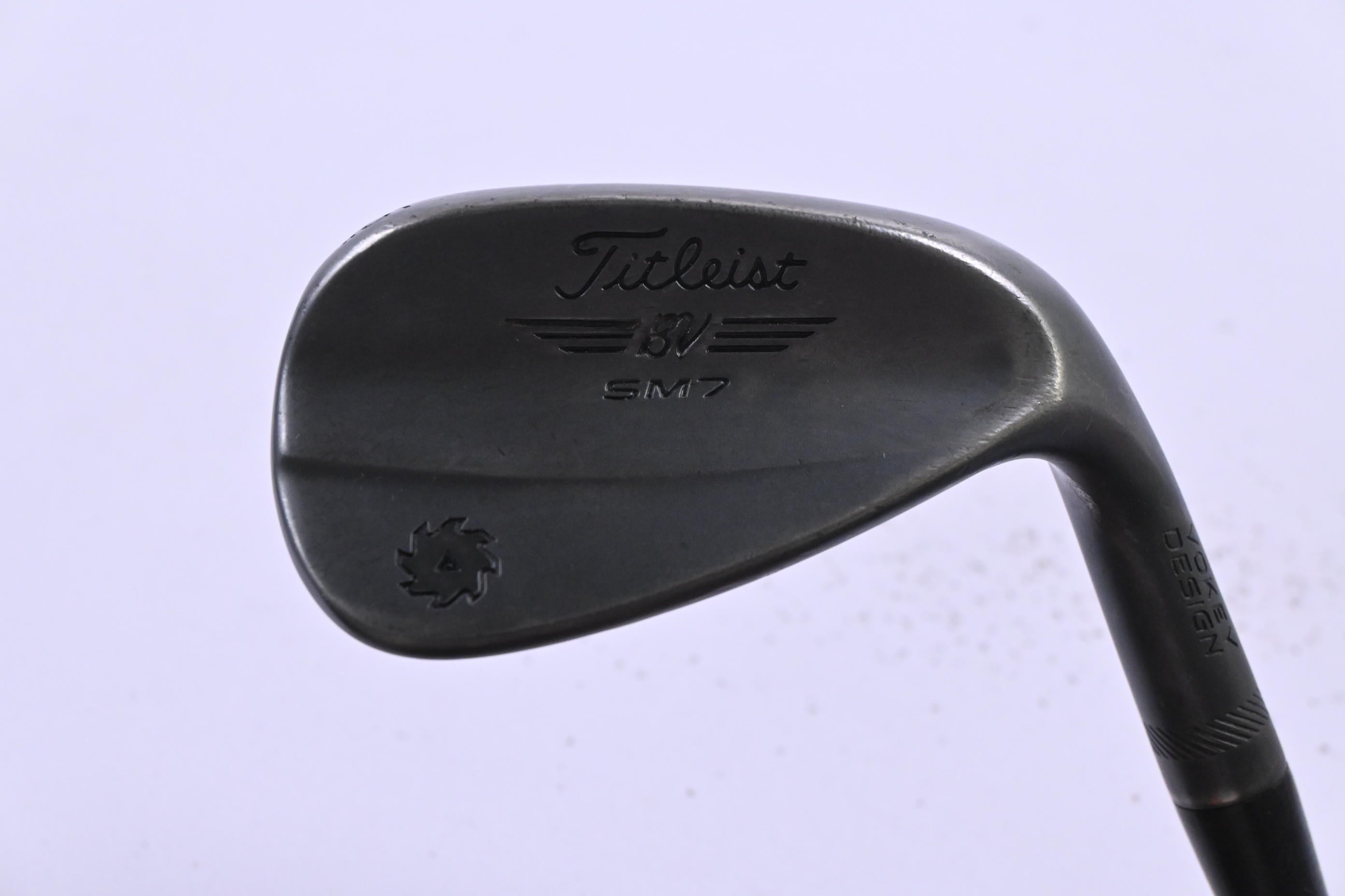 Titleist Vokey SM7 Pitching Wedge / 46 Degree / X-Flex Dynamic Gold Shaft