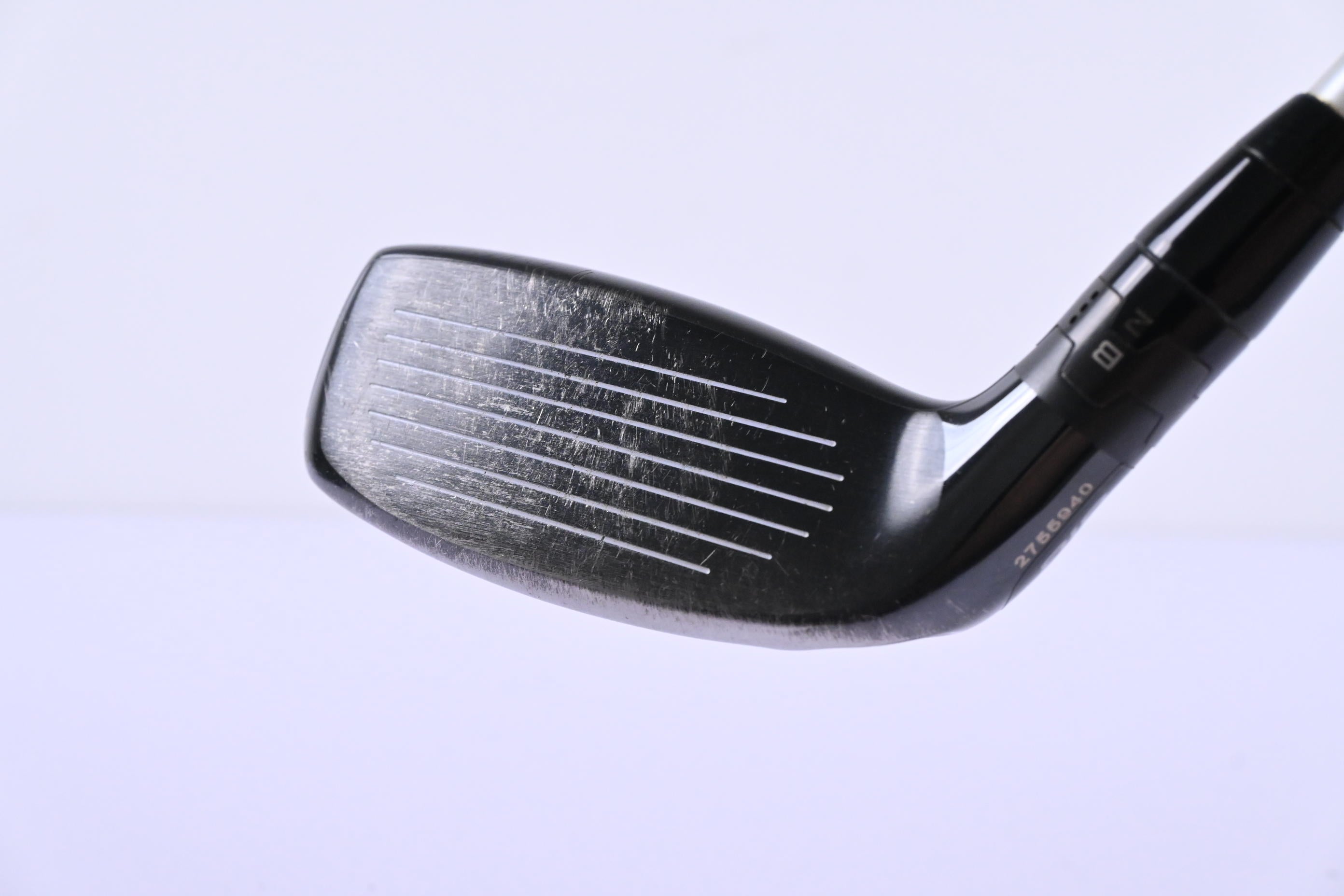 Titleist 818 H2 #3 Hybrid / 19 Degree / Stiff Flex Aldila Rogue 85 Shaft