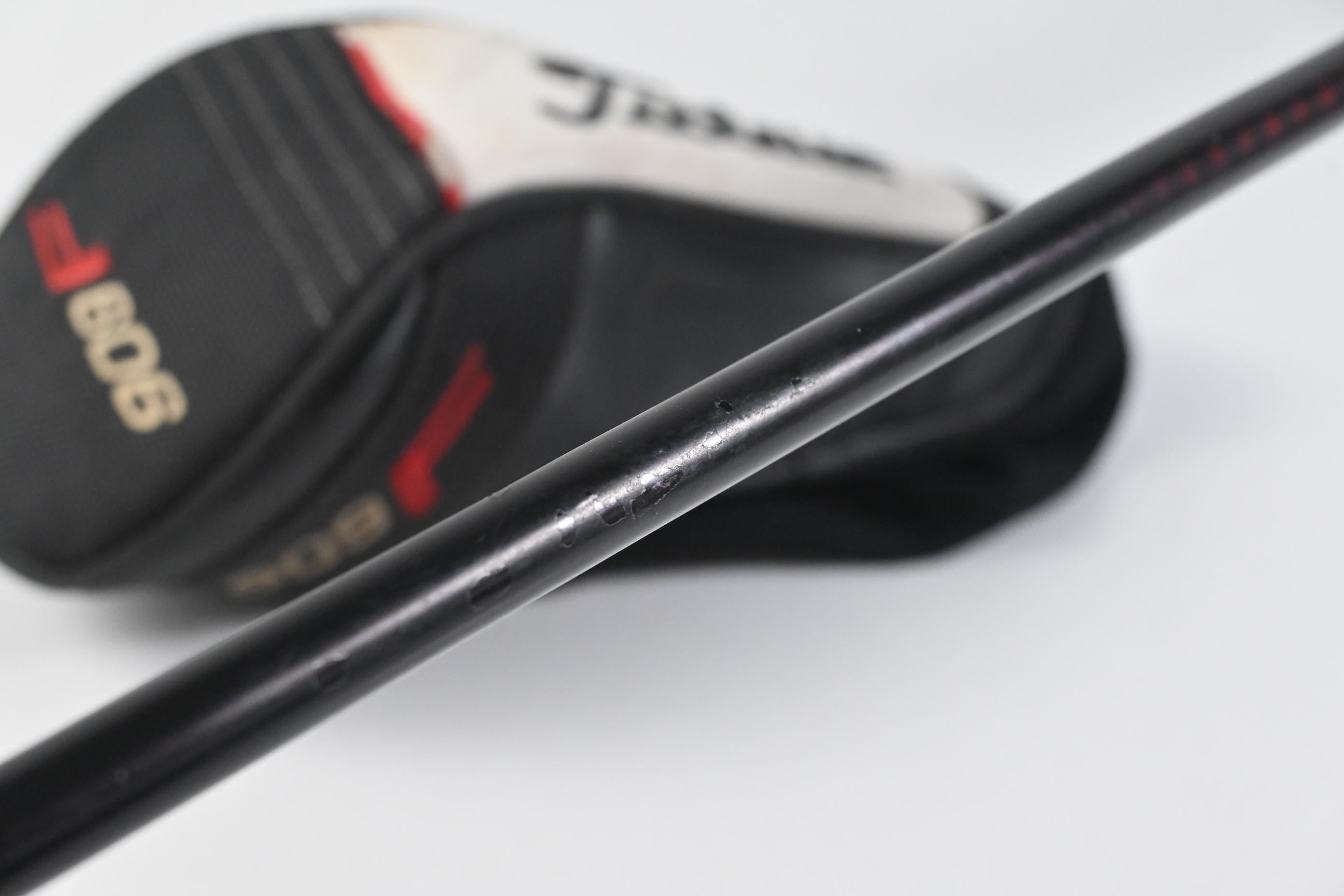 Titleist 909 F2 #5 Wood / 18.5 Degree / Stiff Flex Aldila Voodoo Shaft