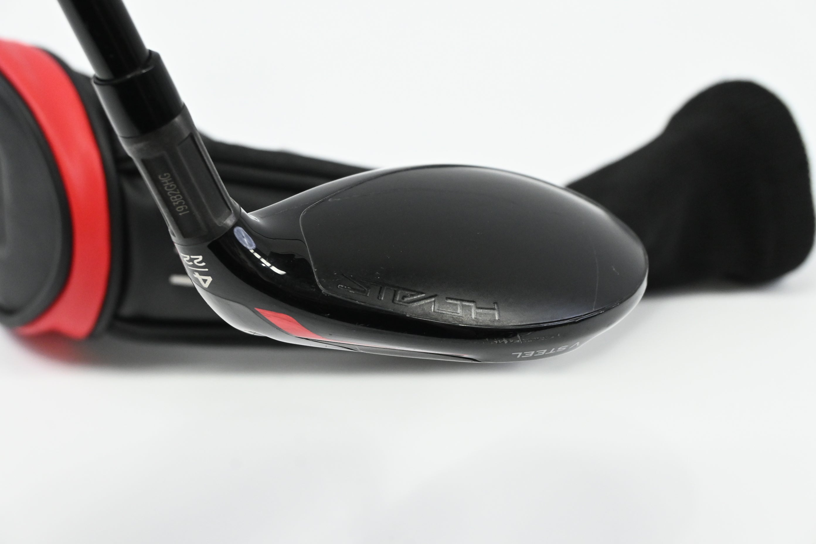 Taylormade Stealth #4 Hybrid / 22 Degree / Regular Flex Fujikura Ventus Red 6