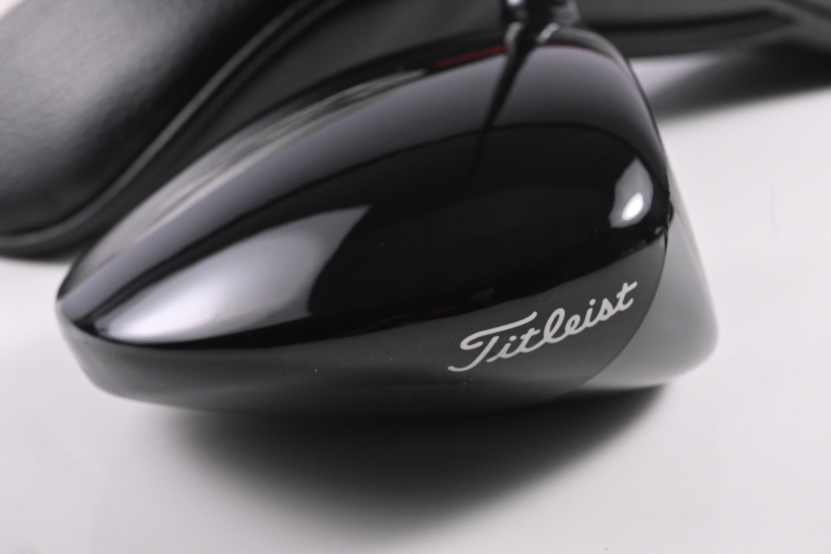 Titleist GT2 Driver / 10 Degree / Regular Flex Tensei 1K Blue 55 Shaft