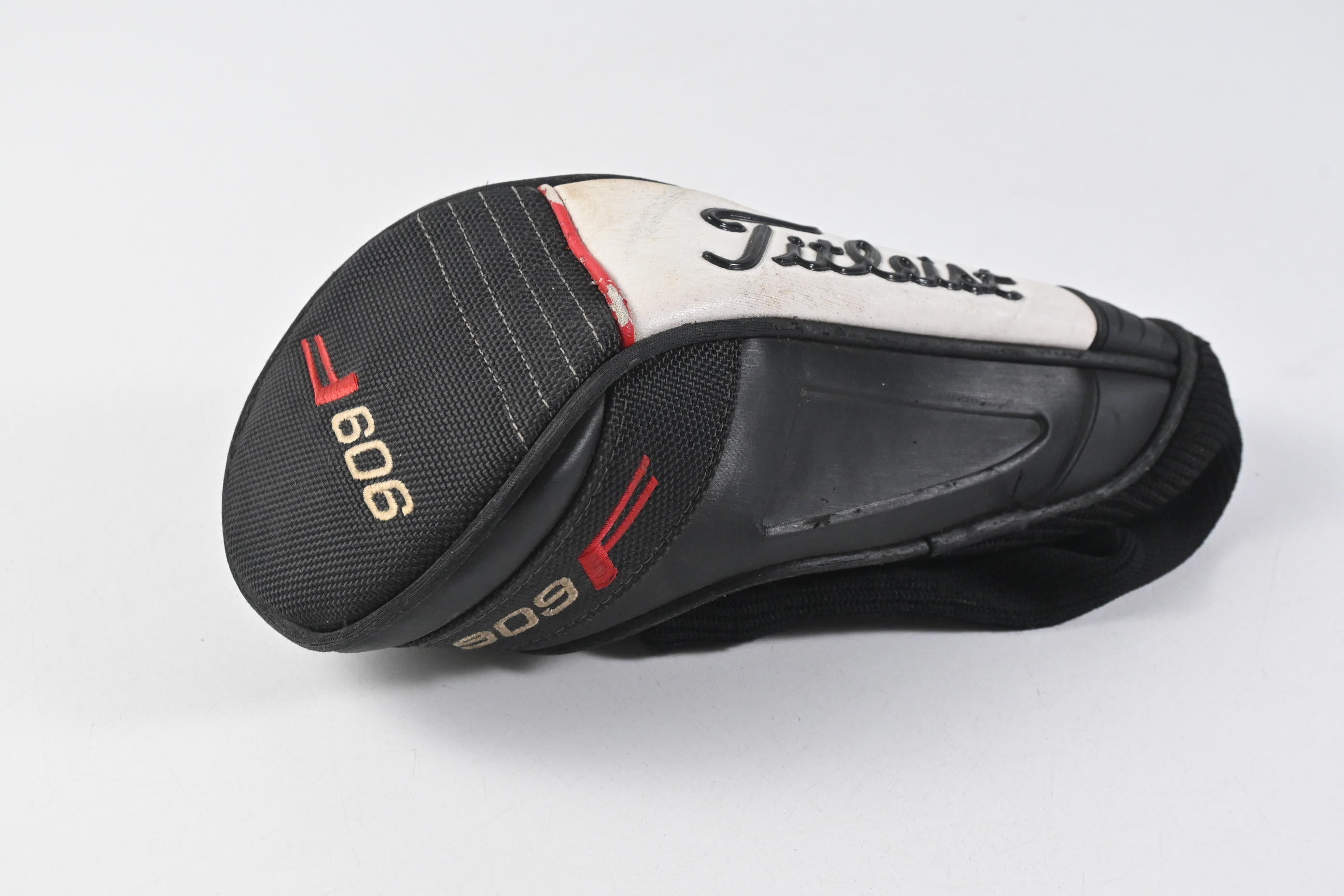 Titleist 909 F2 #5 Wood / 18.5 Degree / Stiff Flex Aldila Voodoo Shaft
