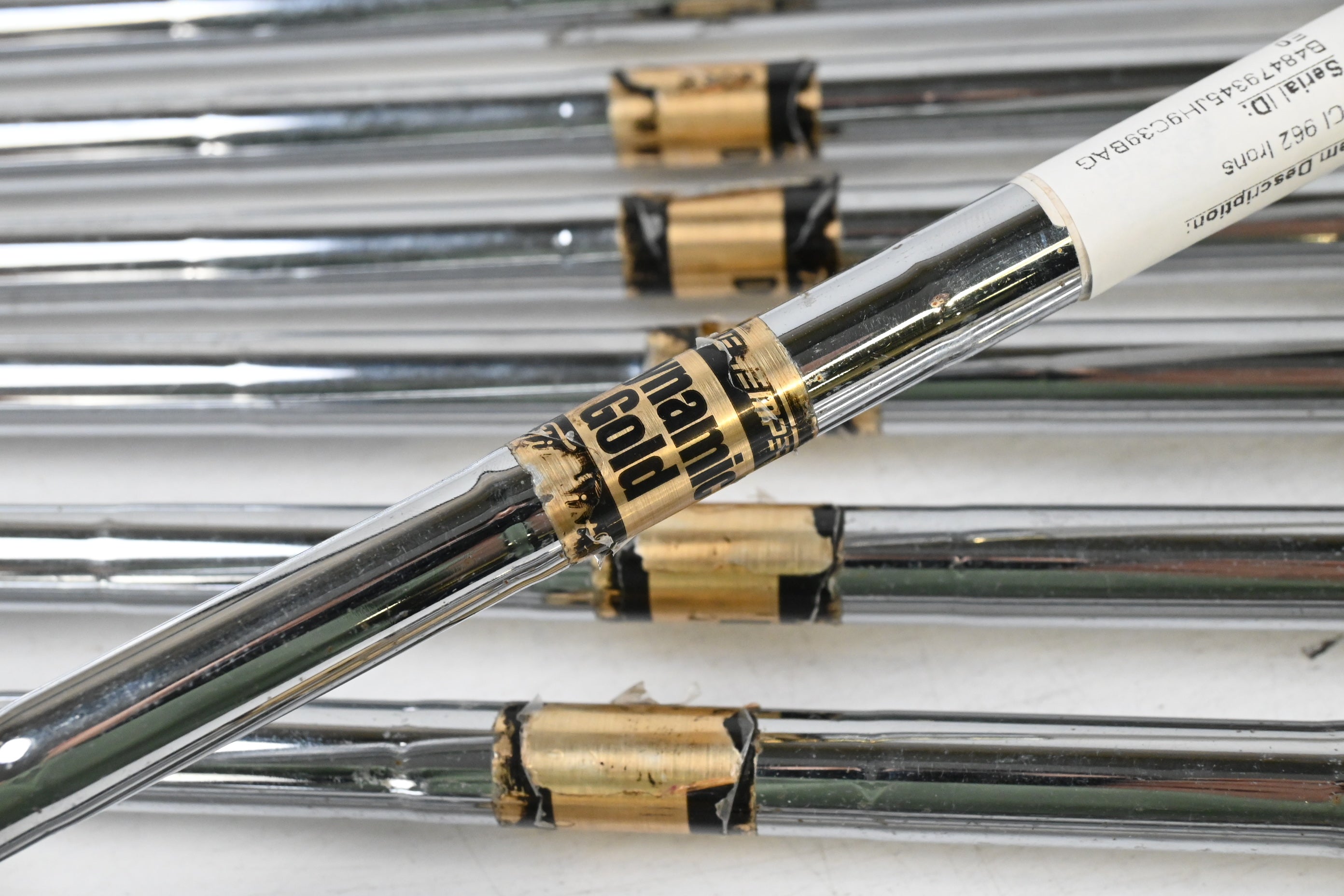 Titleist DCI 962 Irons / 3-PW+SW / Regular Flex Dynamic Gold R300 Shafts