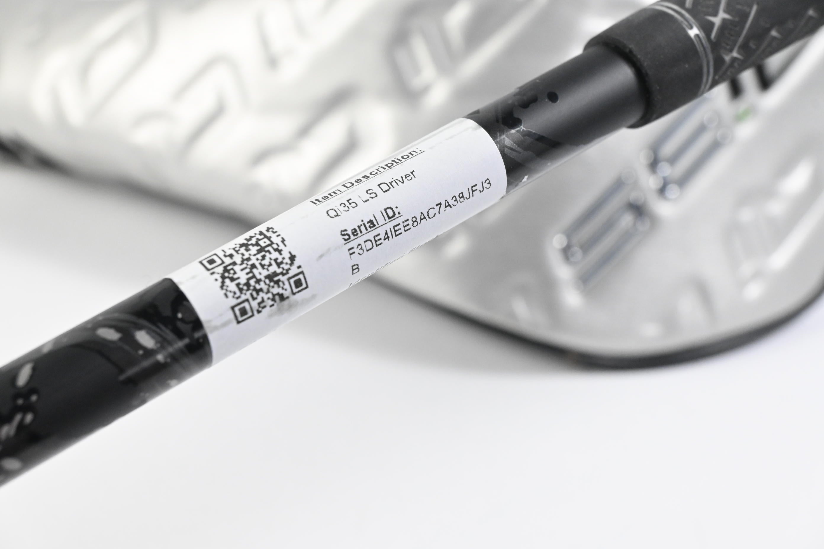 Taylormade Qi35 LS Driver / 9 Degree / Stiff Flex Kai'li Dark Waves Blue CB 60