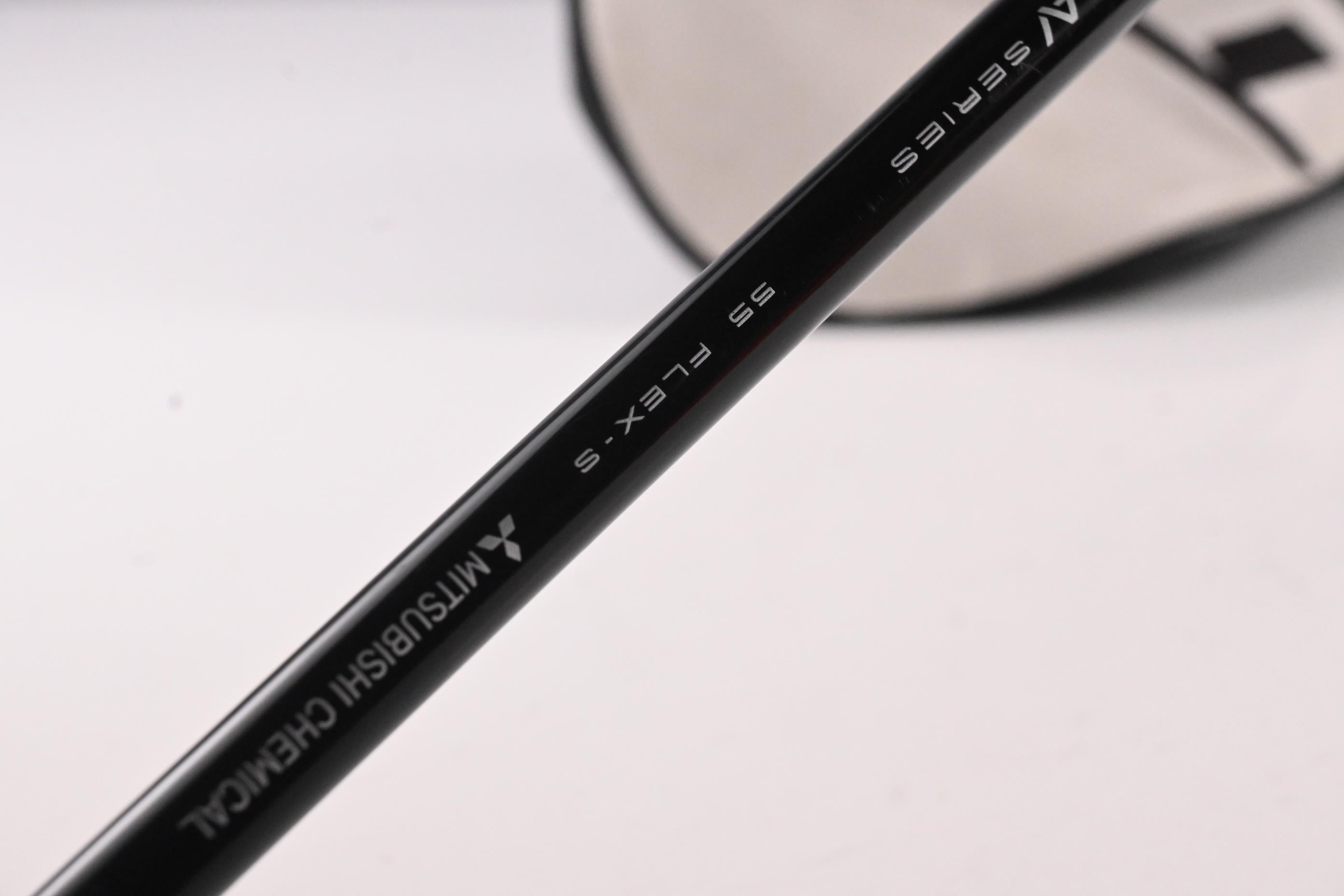 Titleist TSR2 Driver / 10 Degree / Stiff Flex Tensei AV Raw Blue SFW 55 Shaft